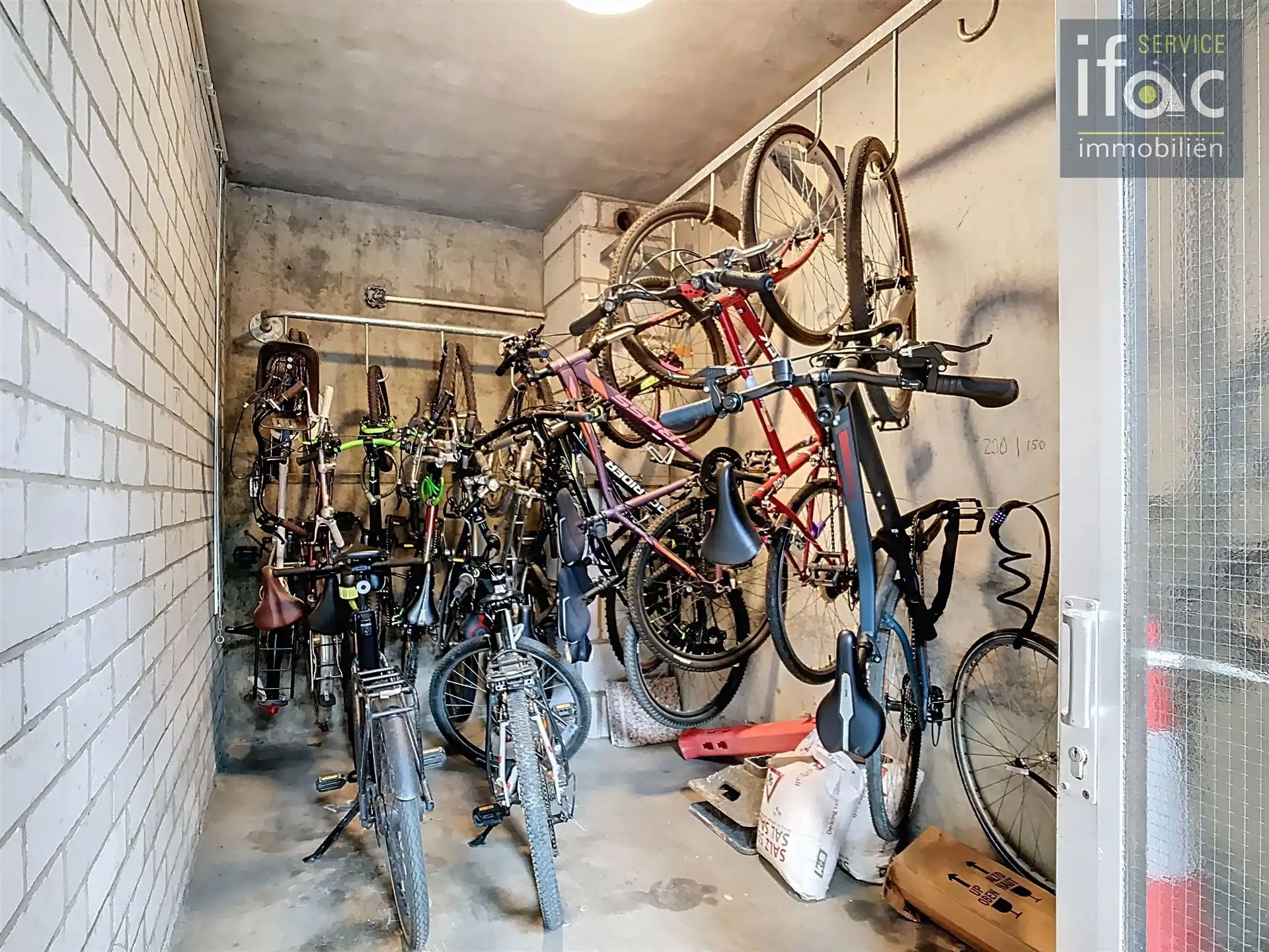 Appartement met 2 slaapkamers, kelder en garagebox foto 15