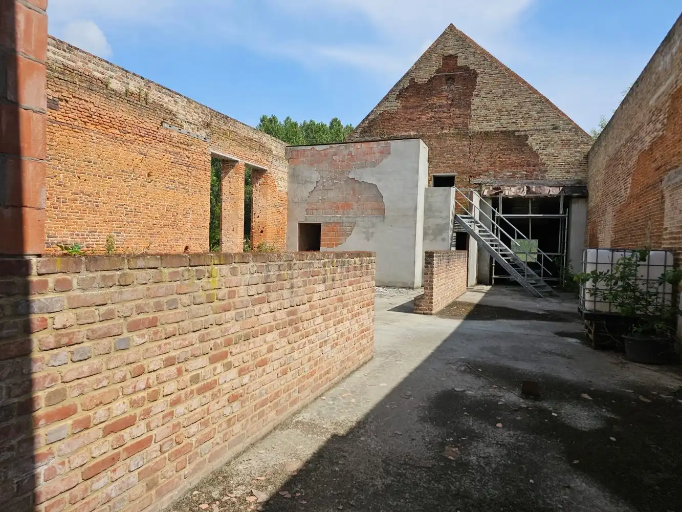 Prachtig gelegen, verder te vernieuwen landgebouw (omg. Congoberg) foto 8