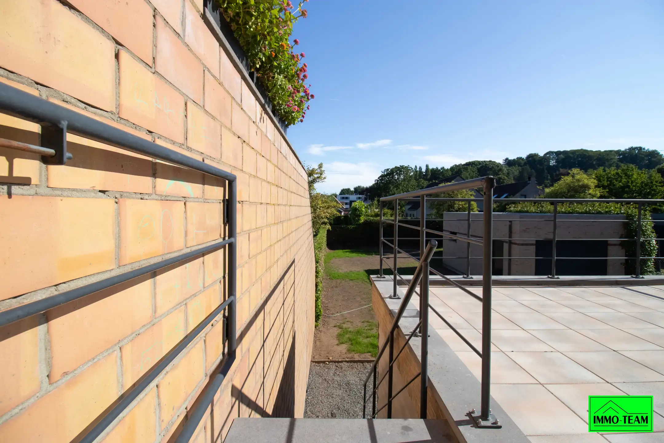 Ruim duplex-appartement met 3 slaapkamers foto 14