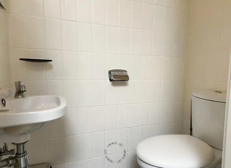 Lichtrijk appartement met twee slaapkamers, terras en optionele garagebox in Sint-Niklaas foto 5