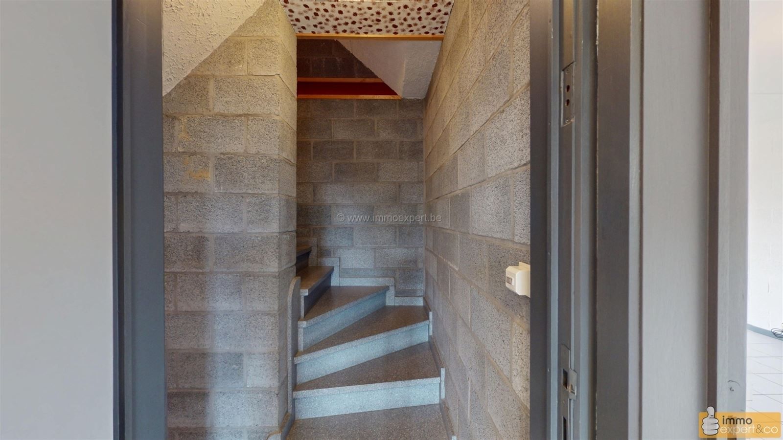 TERNAT: Woning centraal gelegen met 5 slpks en 2 badks foto 22