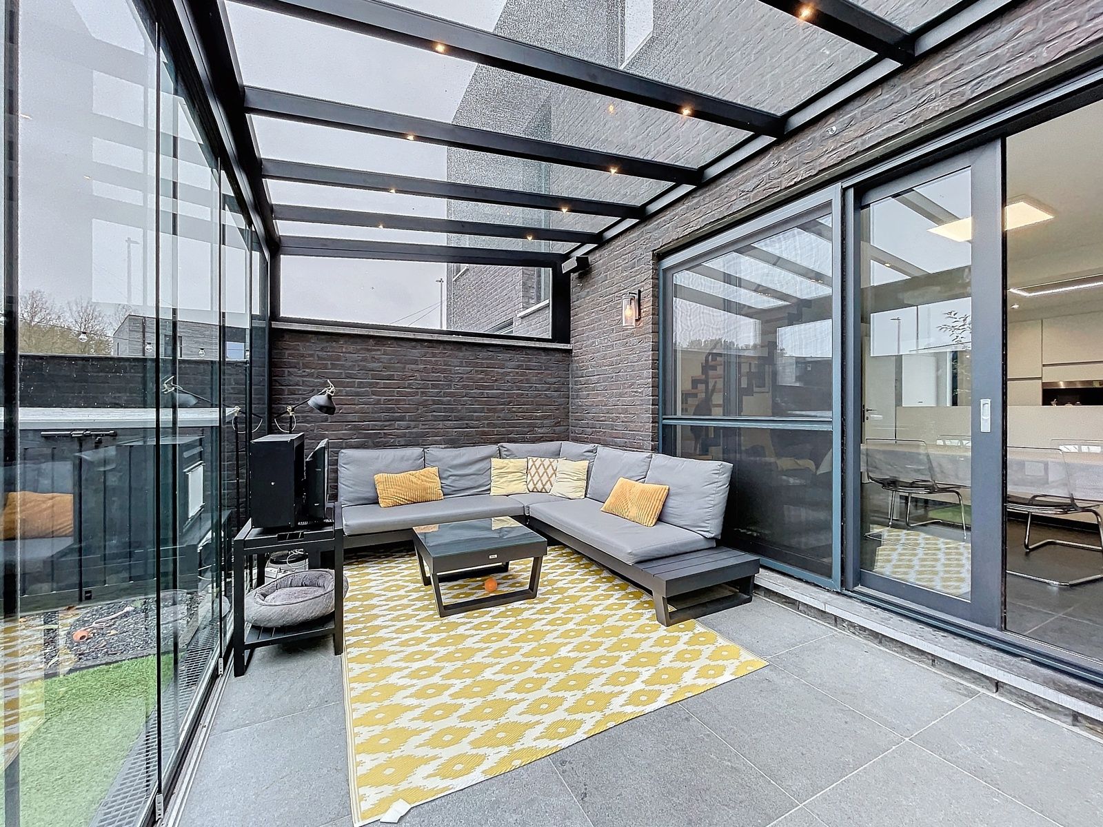 Instapklare modernde woning op een toplocatie foto 29