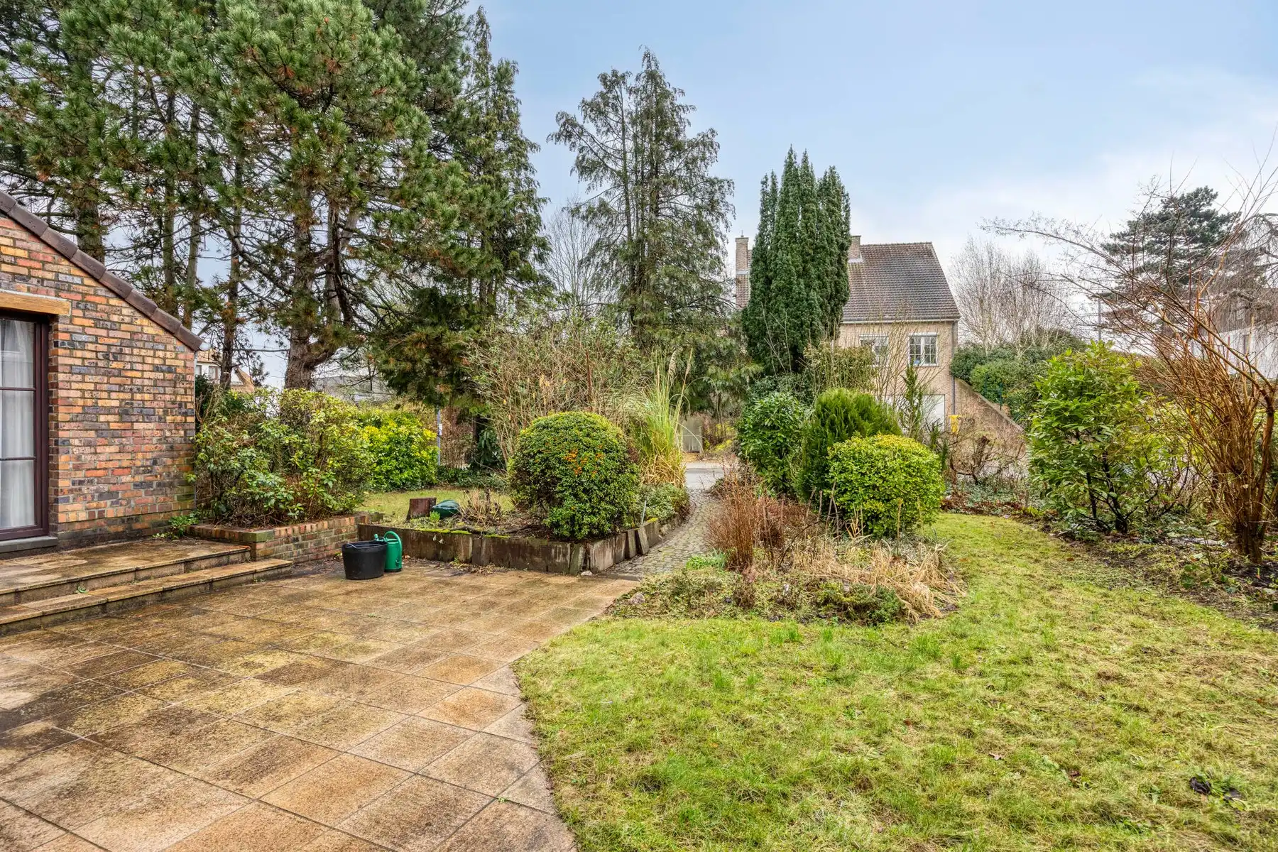 Cosy gezinswoning met 4 slaapkamers, garage en tuin - NATO op 10 min. foto 3