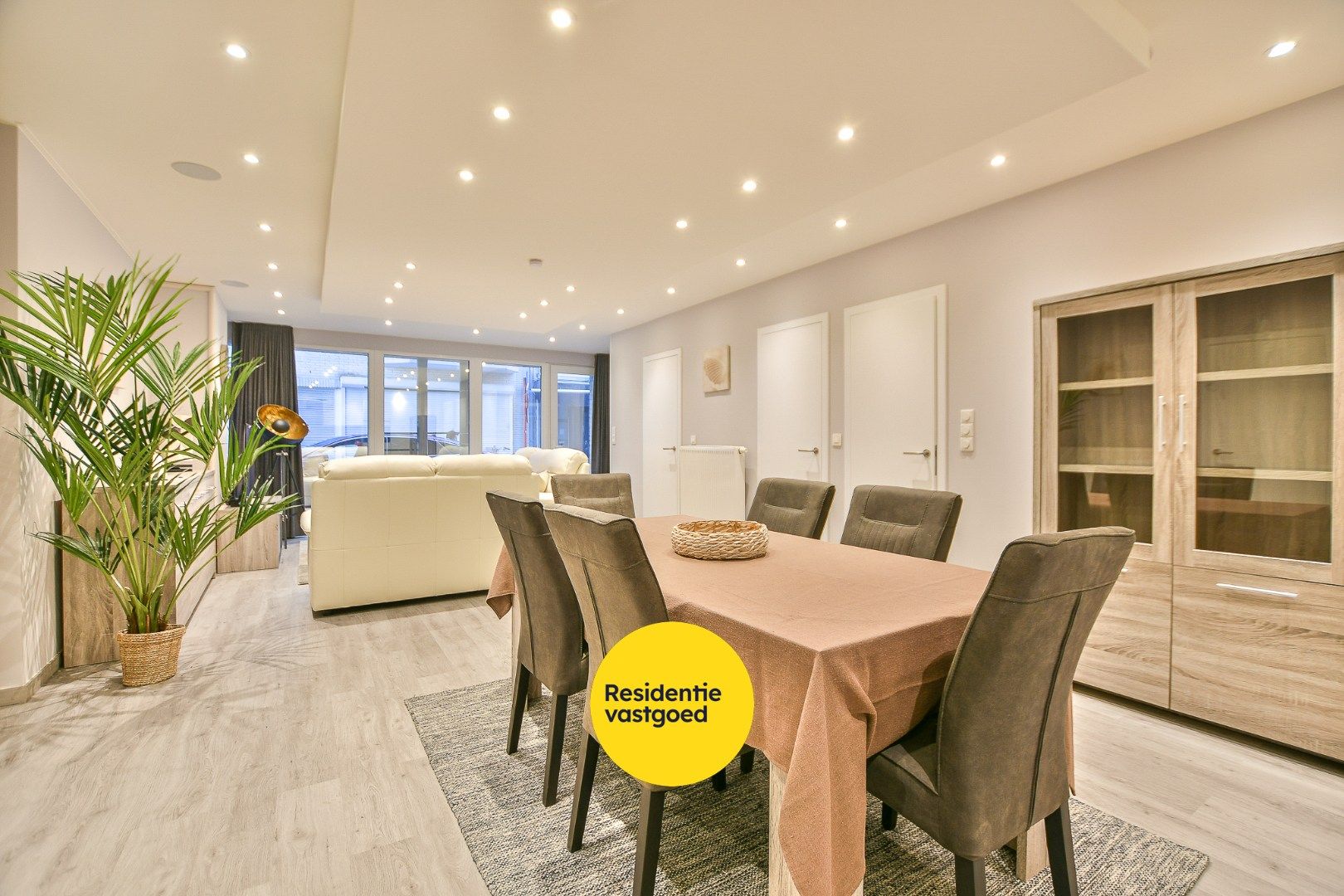 Gerenoveerd appartement met 2 slaapkamers te koop op toplocatie te Blankenberge!  foto 7