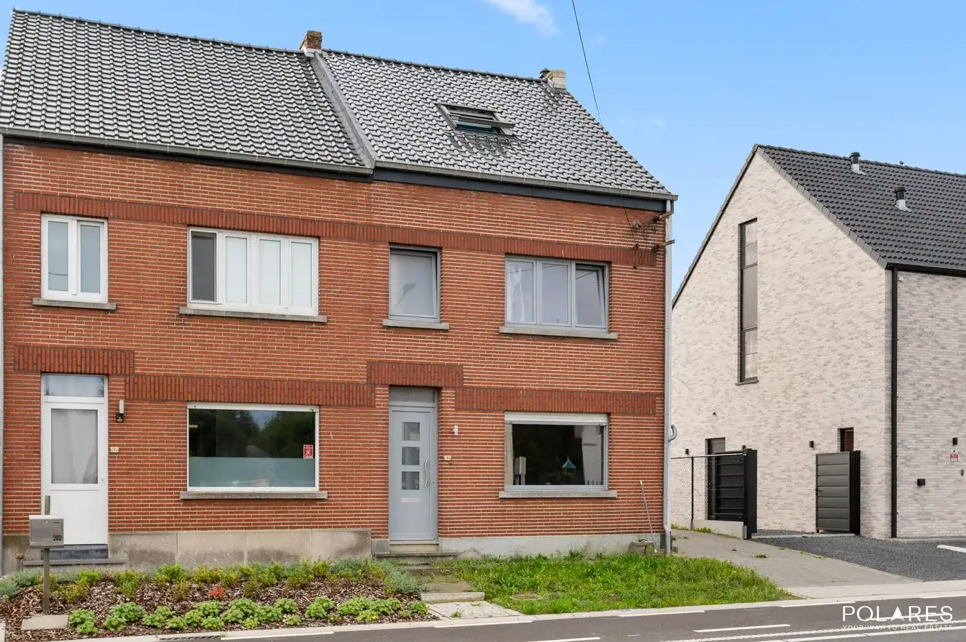Gerenoveerde gezinswoning met 3 slaapkamers foto 16