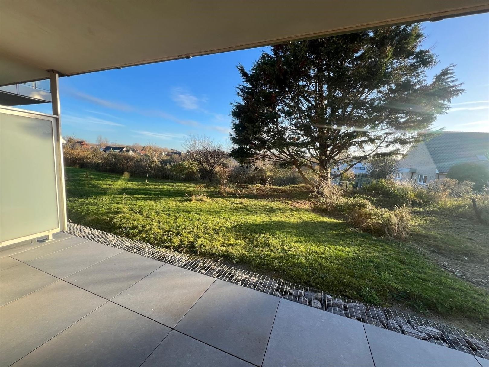 Zuidgericht appartement met groot terras en prachtig duinenzicht op toplocatie! foto 5