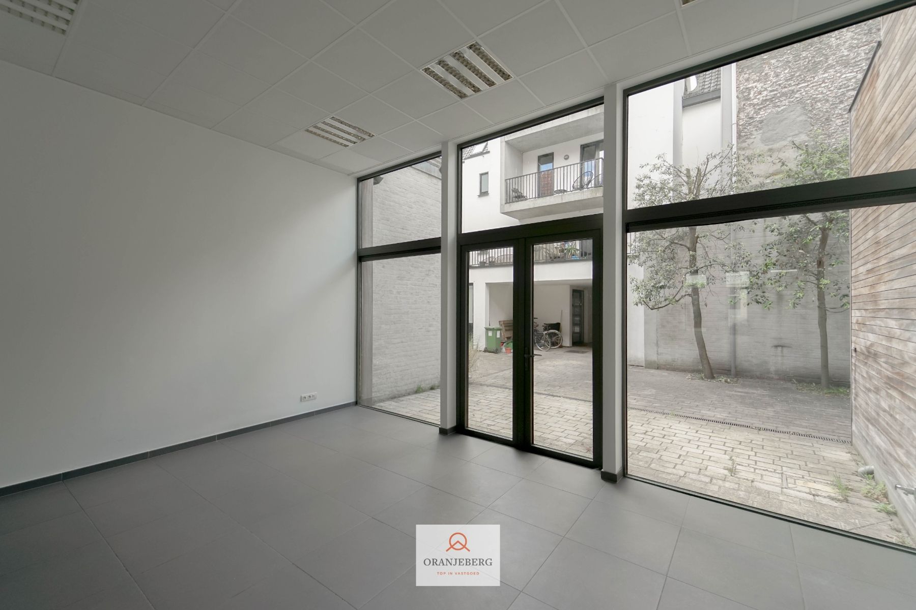 Handelspand 178 m²  te huur in Burgstraat foto 14