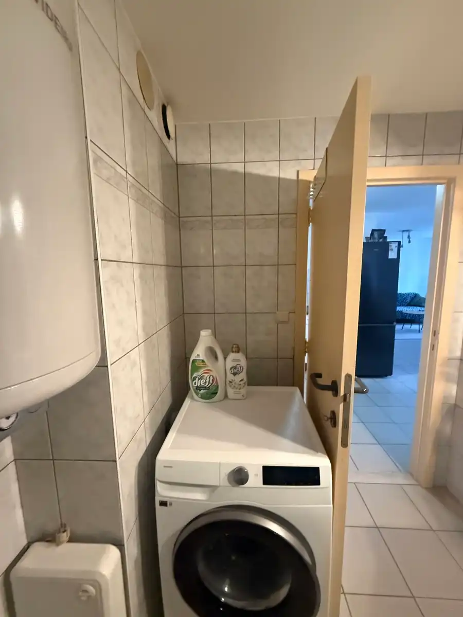 Comfortabel appartement op 1e verdieping vlak bij centrum Genk foto 10