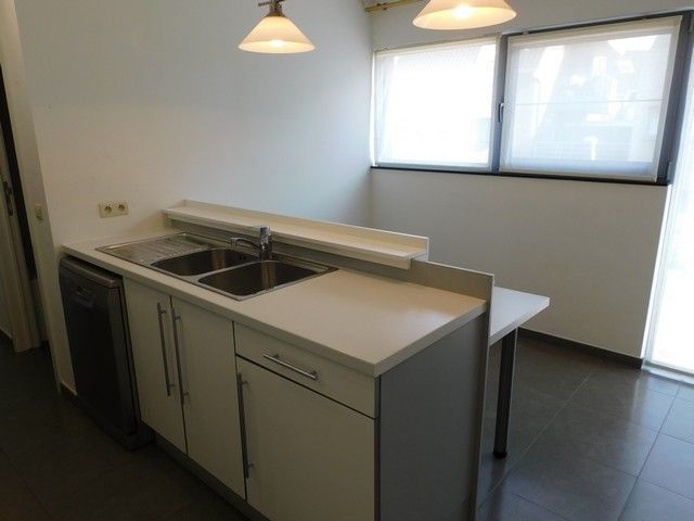 Ruim duplex appartement met 3 slaapkamers in het centrum   foto 6