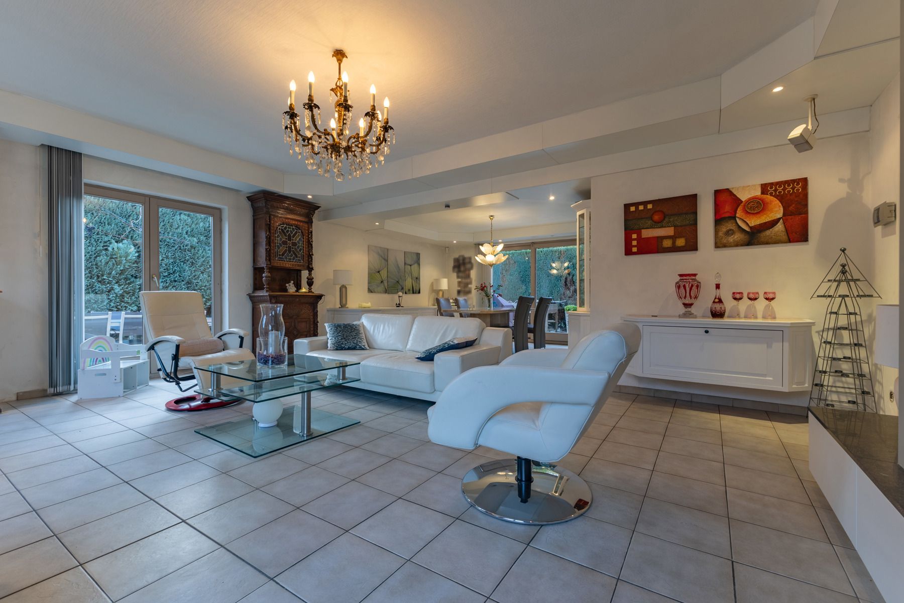 OPTIE Prachtige villa met 6 slaapkamers in doodlopende straat foto 9