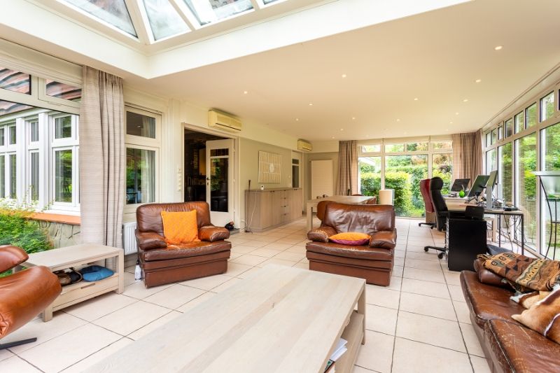 Karaktervolle villa in oase van groen, toplocatie! foto 18