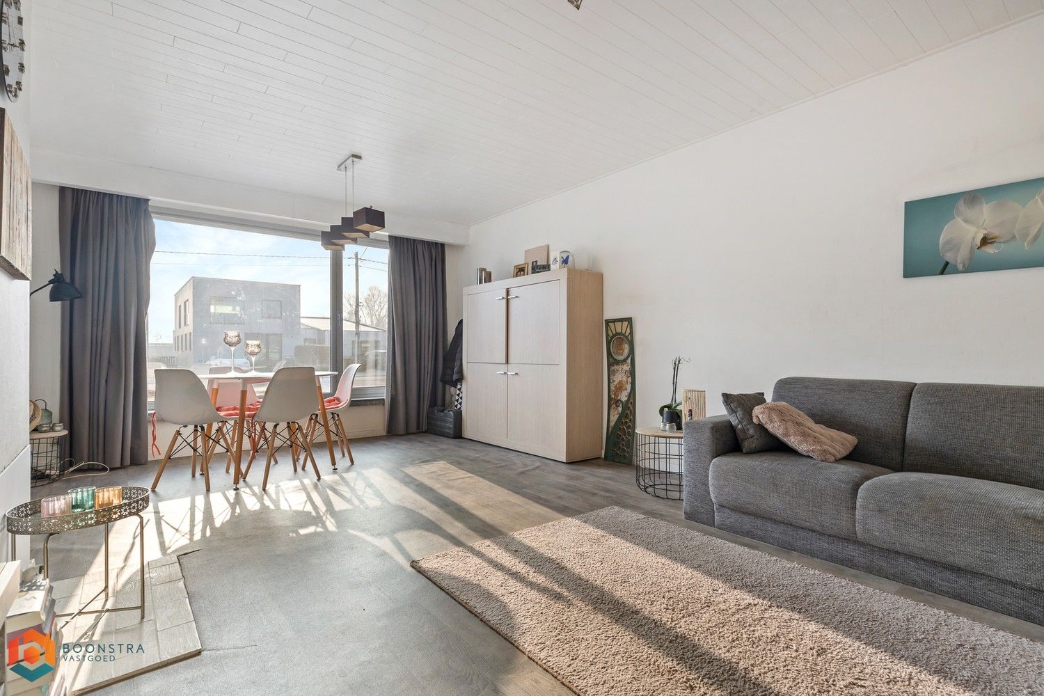 Energiezuinig gelijkvloers app met 2 slpkrs en garage foto 2