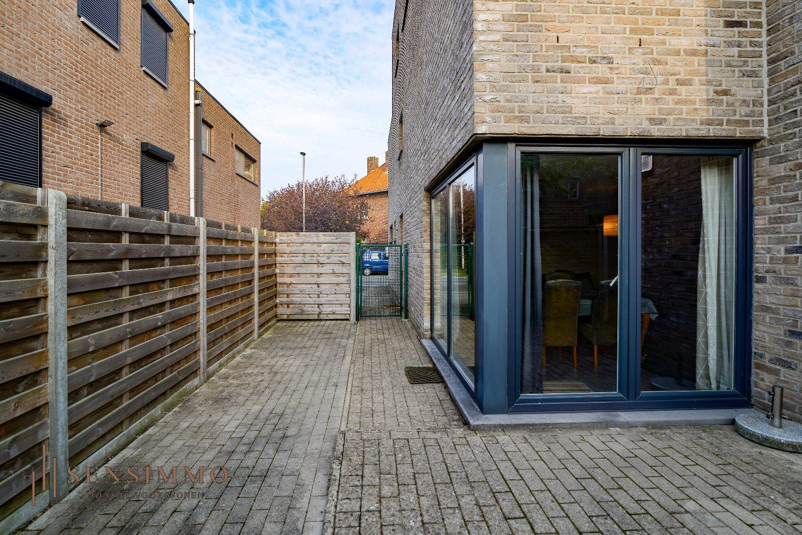  Energiezuinige halfopen woning van 216m² bew. opp. met 3 slaapkamers in een leuke buurt foto 21