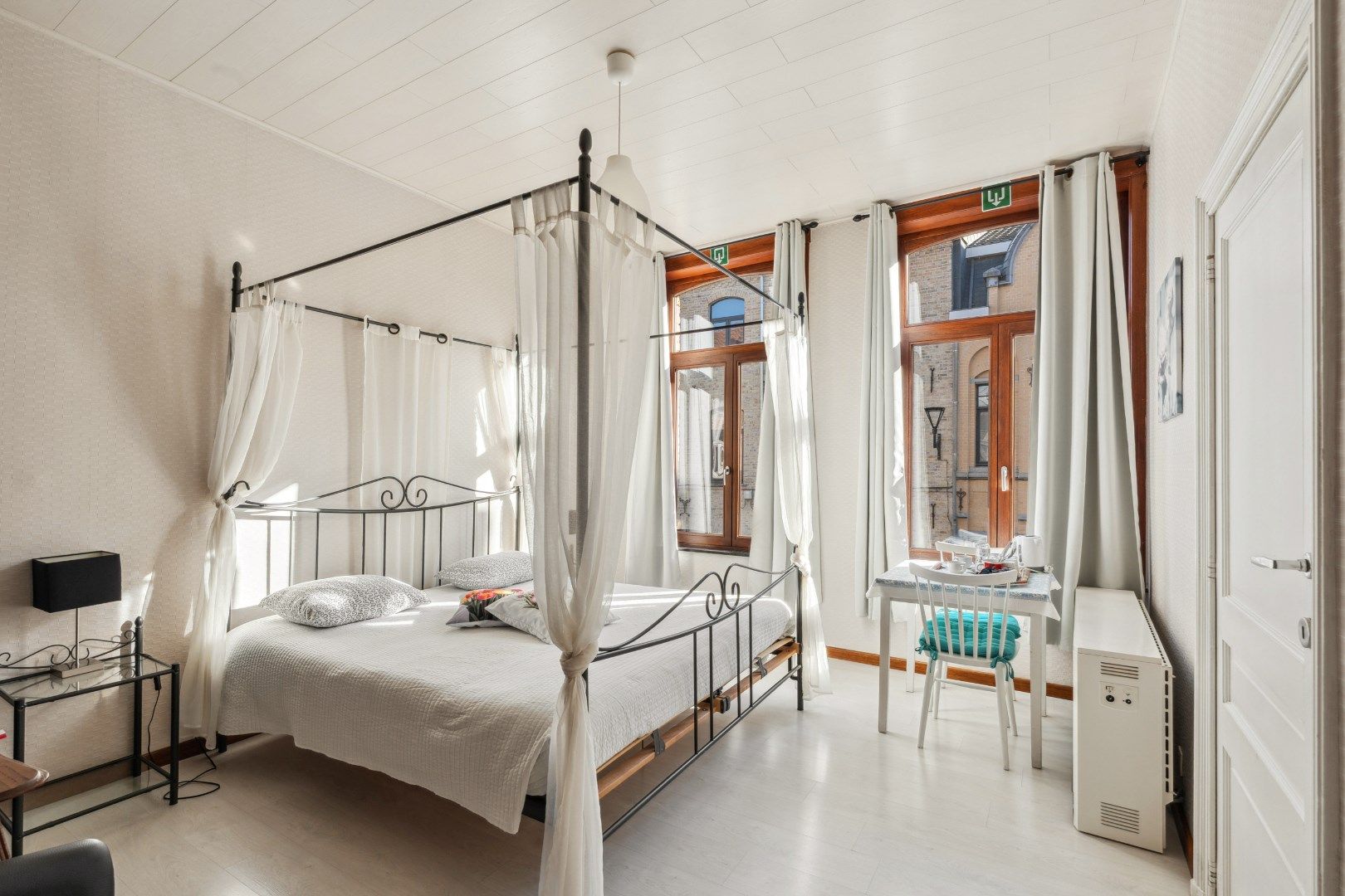 Unieke herenwoning momenteel uitgebaat als B&B en vakantiewoning  foto 15