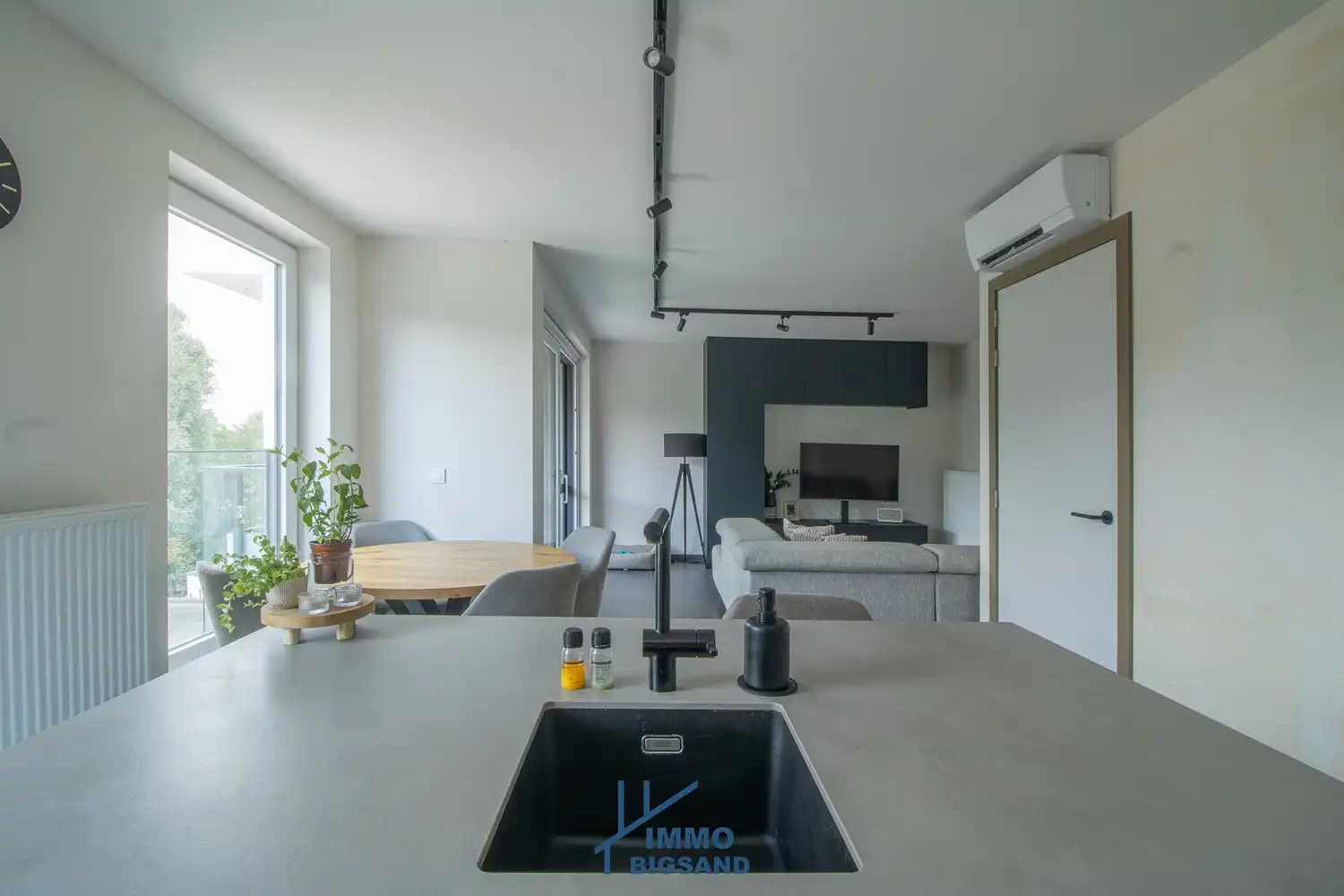 Nieuwbouwappartement met zicht op de Leie foto 4