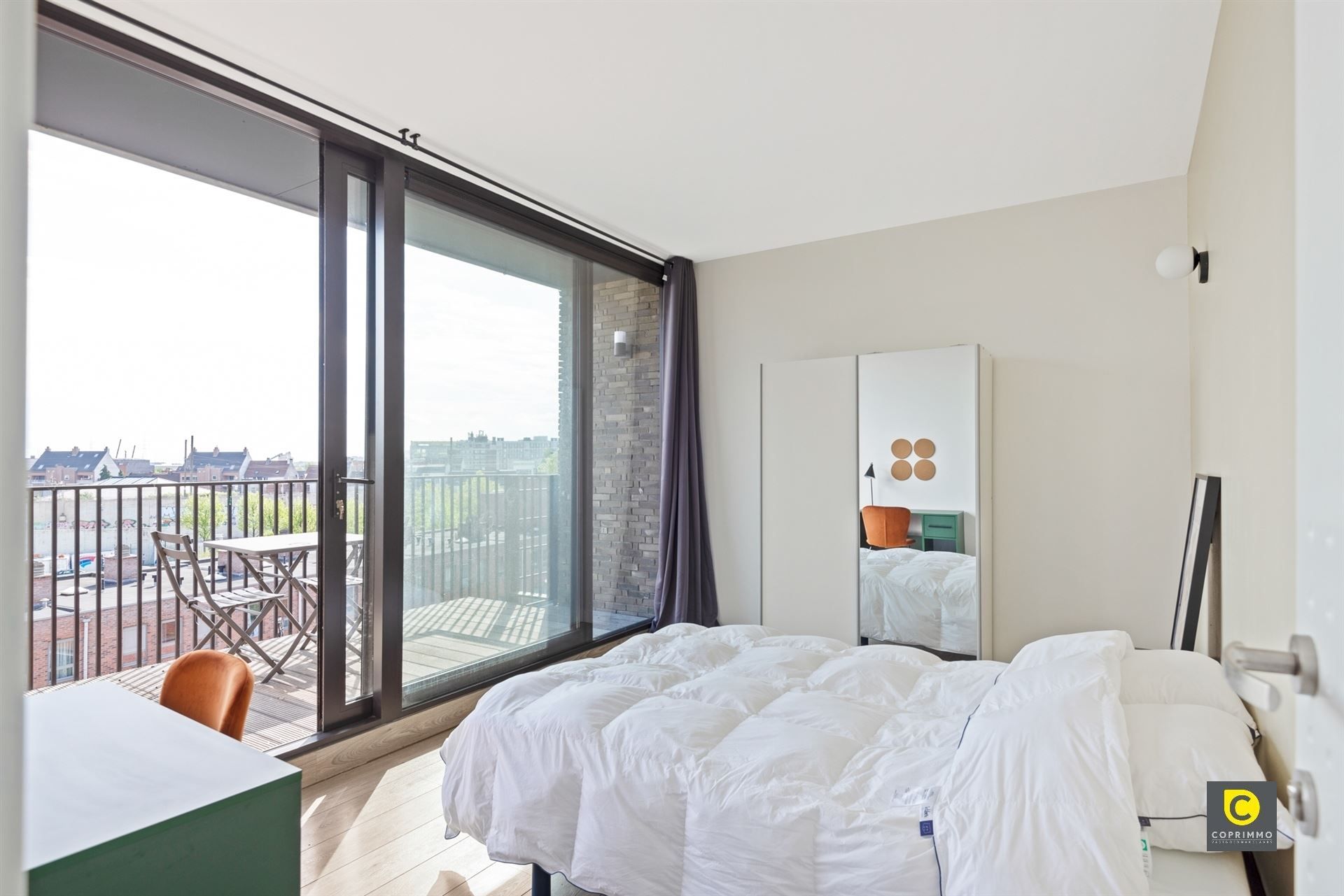 Luxueus penthouse met 6 SLPKS, 2 BDKS en dakterras! foto 10