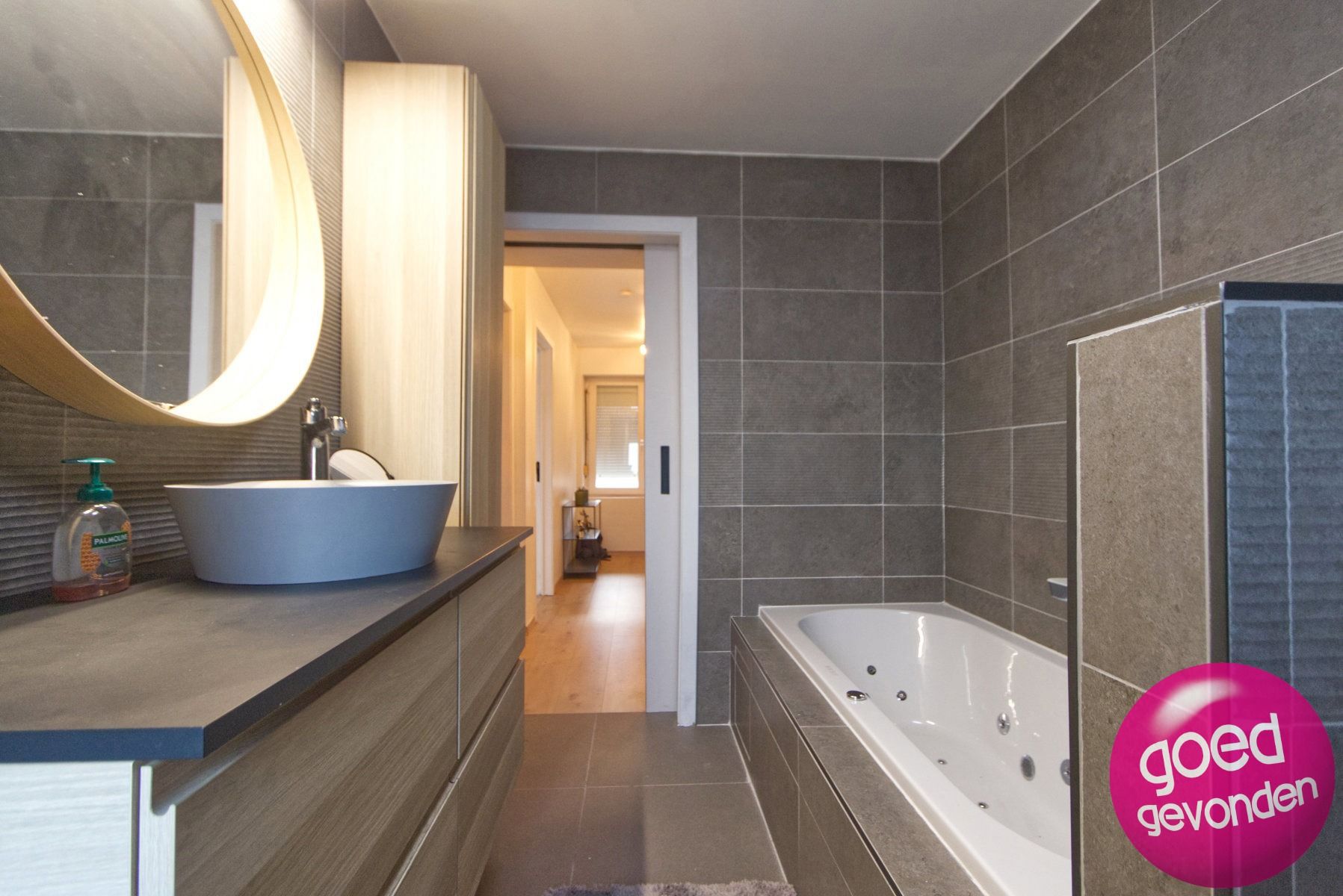 HOB - GERENOVEERD - 3 SLK - 2 BDK - TUIN - TERRAS - PARKING foto 27