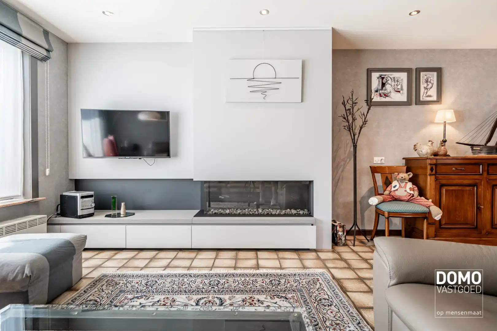 GERENOVEERDE, INSTAPKLARE GEZINSWONING MET 4 SLAAPKAMERS TE TUILT foto 2