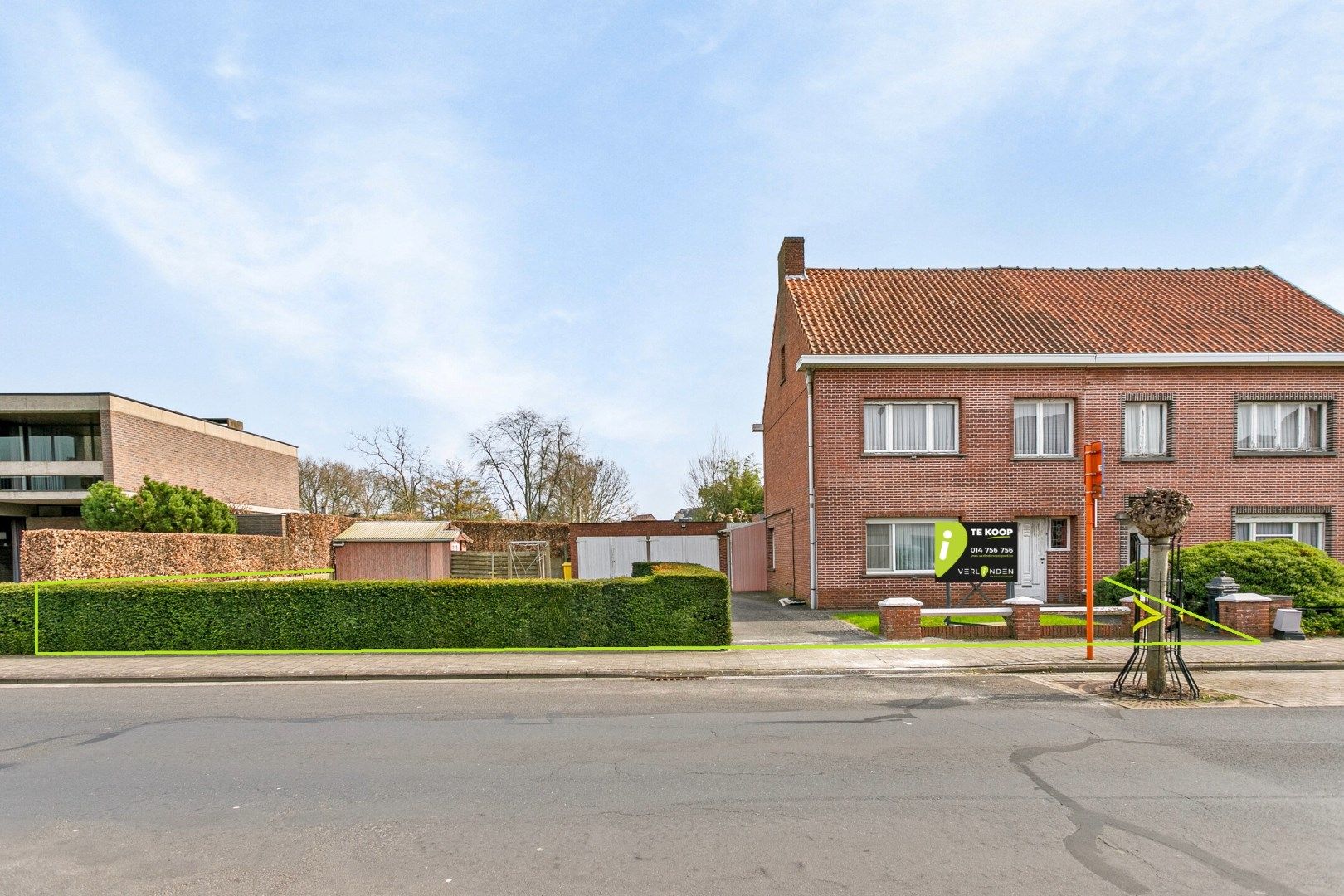 Op te frissen woning met 4 slpks op 417 m² in het centrum van Geel ! foto 1