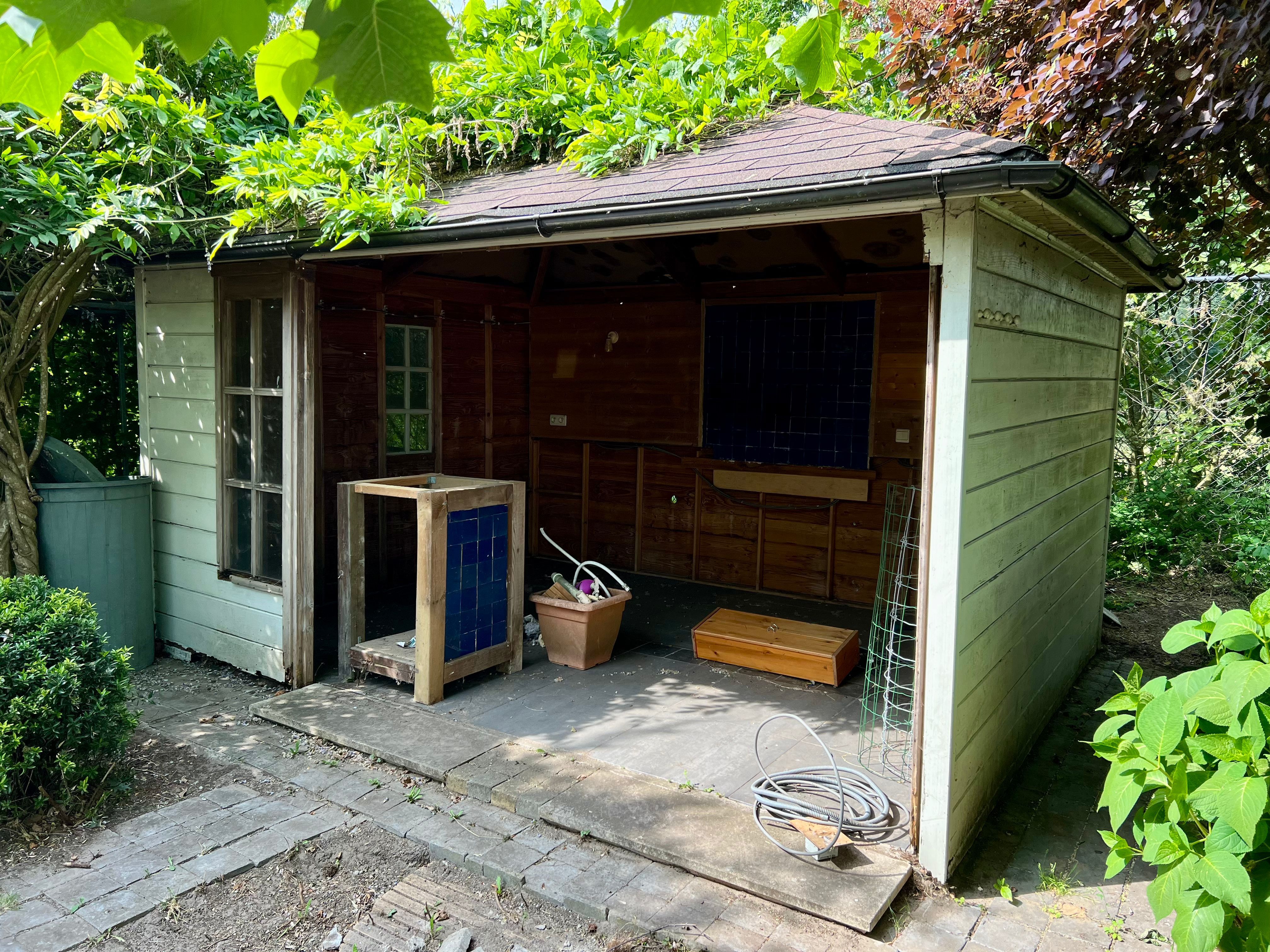 Ruime halfopen vierslaapkamerwoning te Oosteeklo foto 14