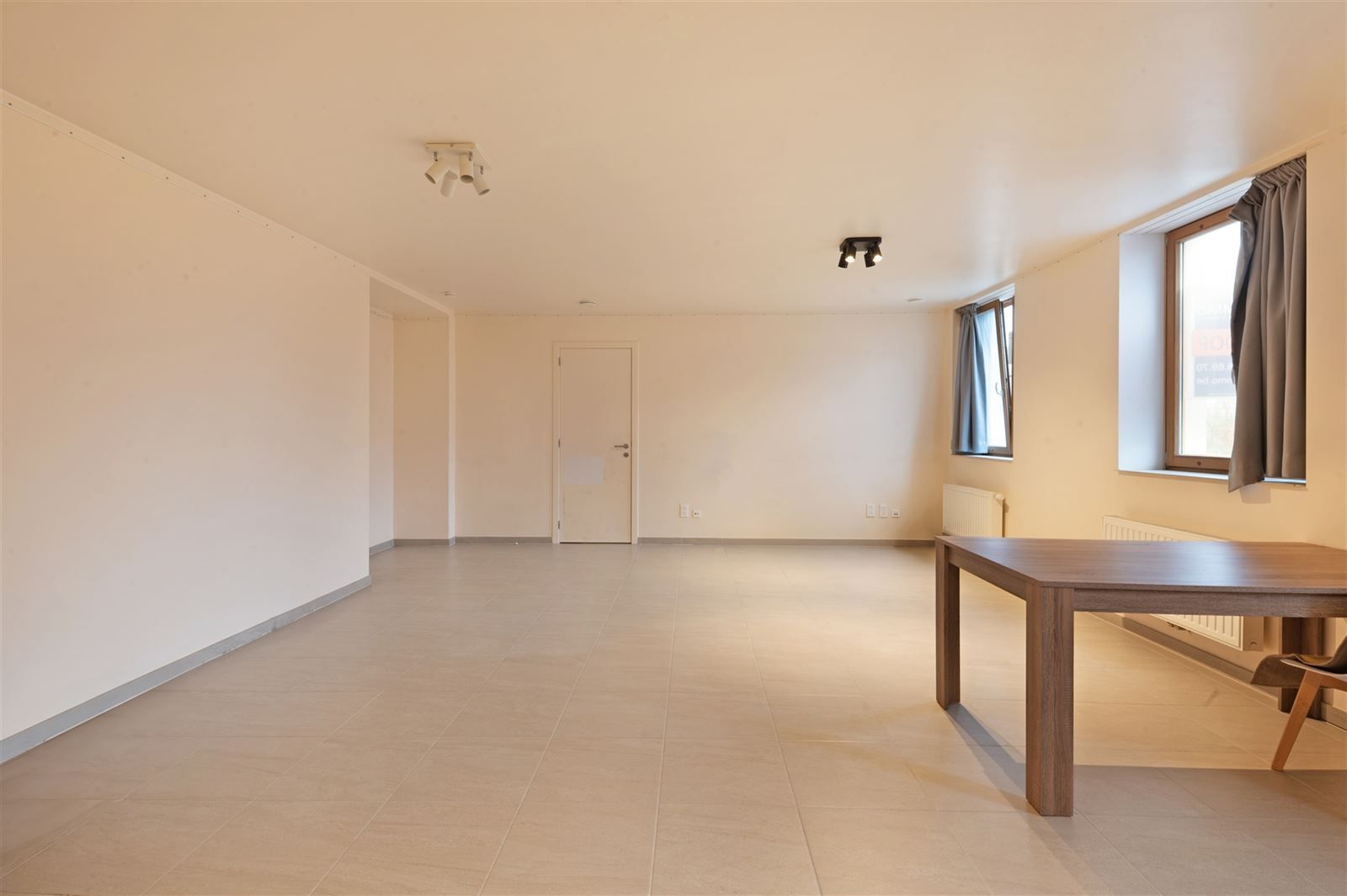 Instapklaar appartement op topligging te Wetteren! foto 4
