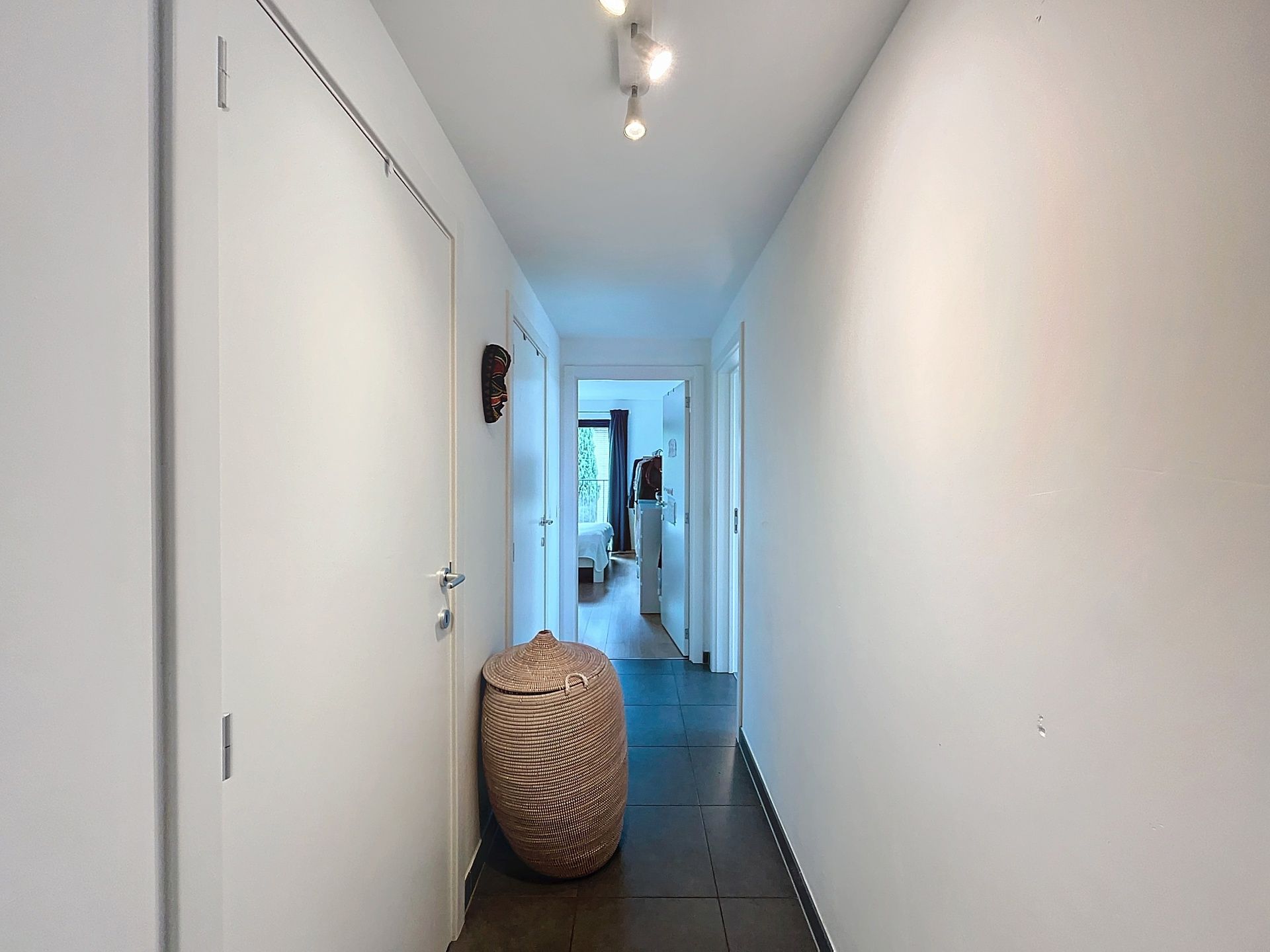 Appartement van 95m² - 2slpk - bezoeken enkel per mail foto 14