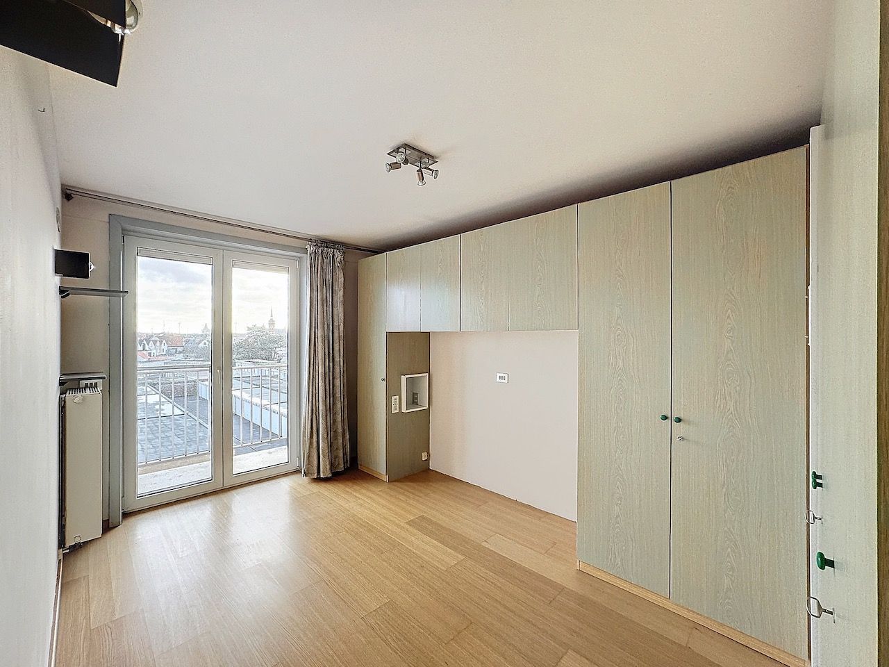 Ruim appartement met uitgestrekt zicht, gelegen aan de Knokkestraat foto 20