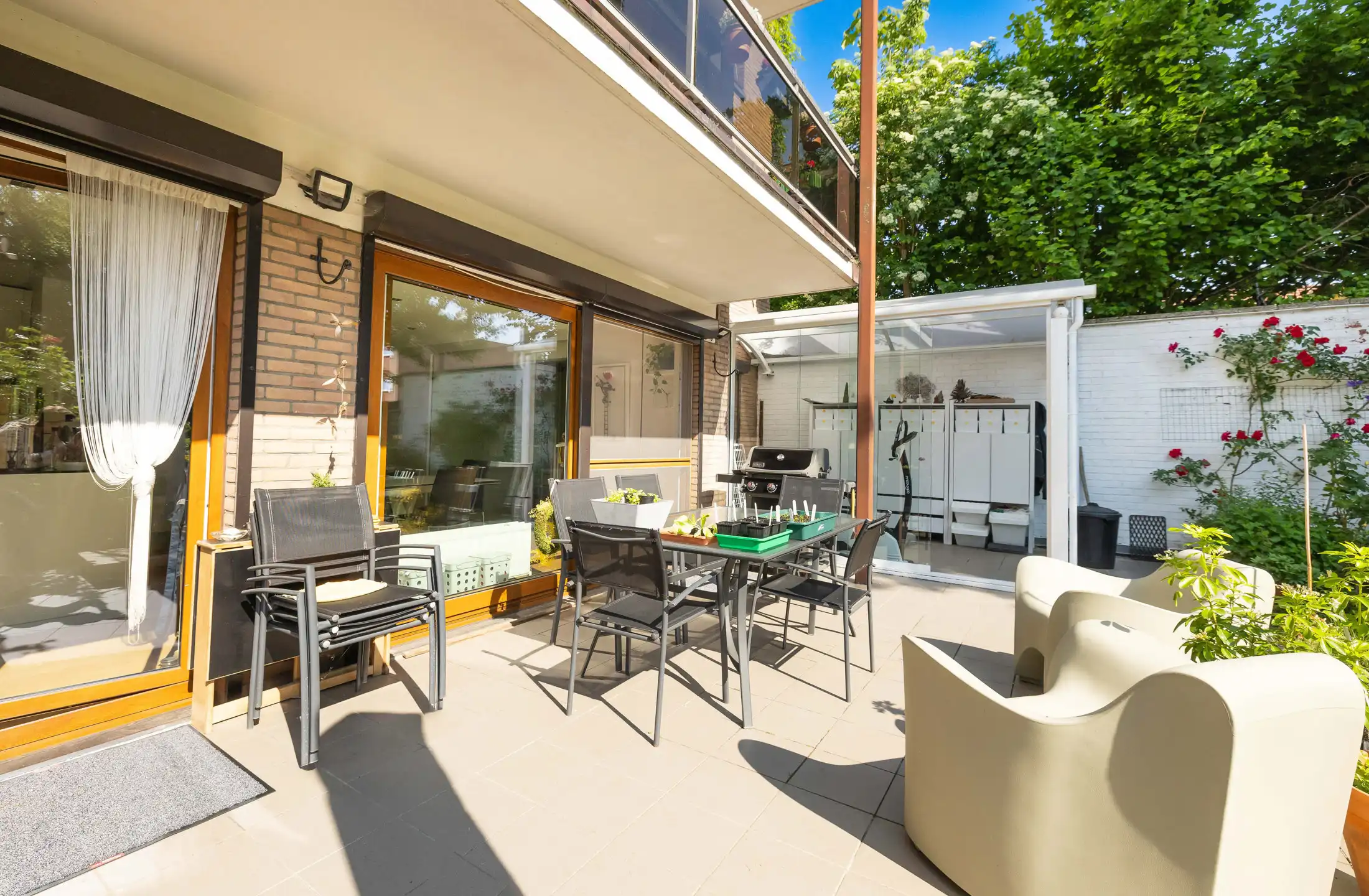 LIJFRENTE - Appartement met 1 slaapkamer + prachtige tuin foto {{pictureIndex}}