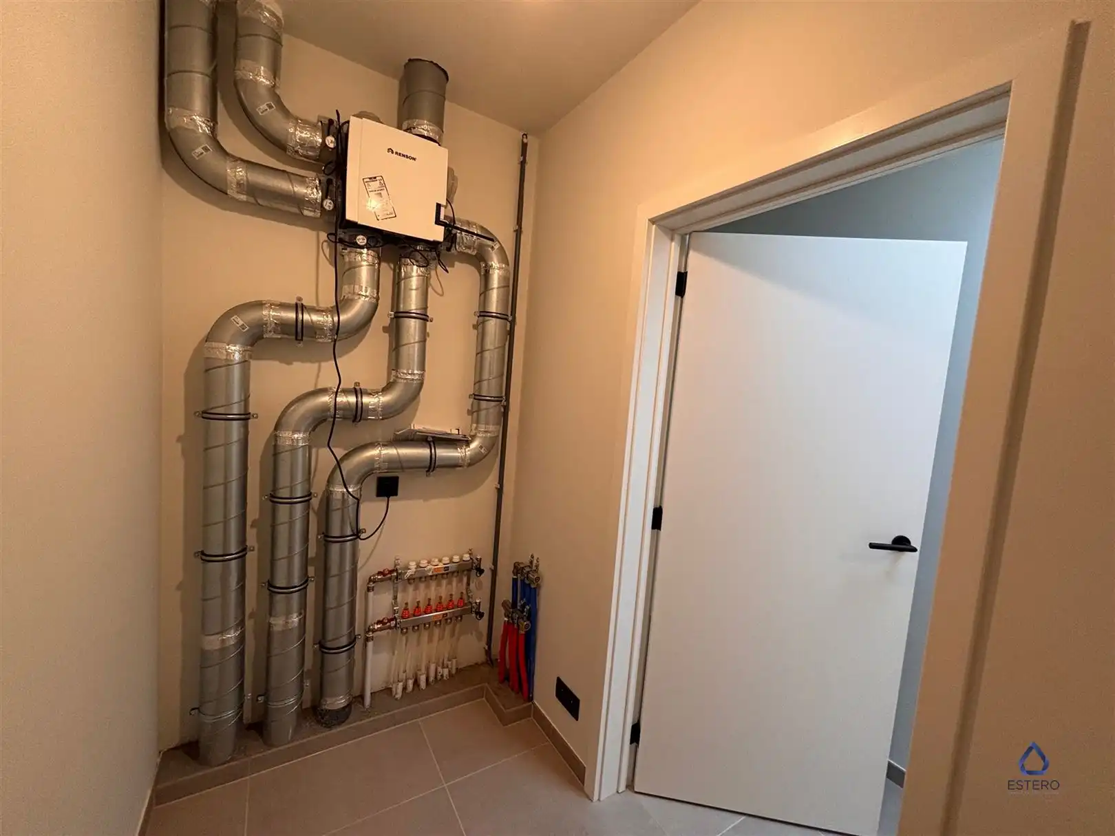 Stijlvol wonen in een energiezuinige nieuwbouwwoning foto 21