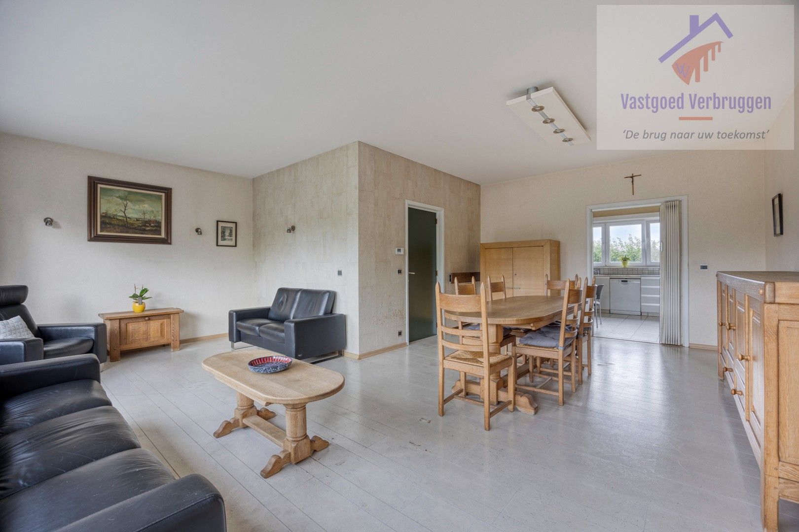 Standingvolle ruime bel-etage met 4 slaapkamers en tuin foto 2