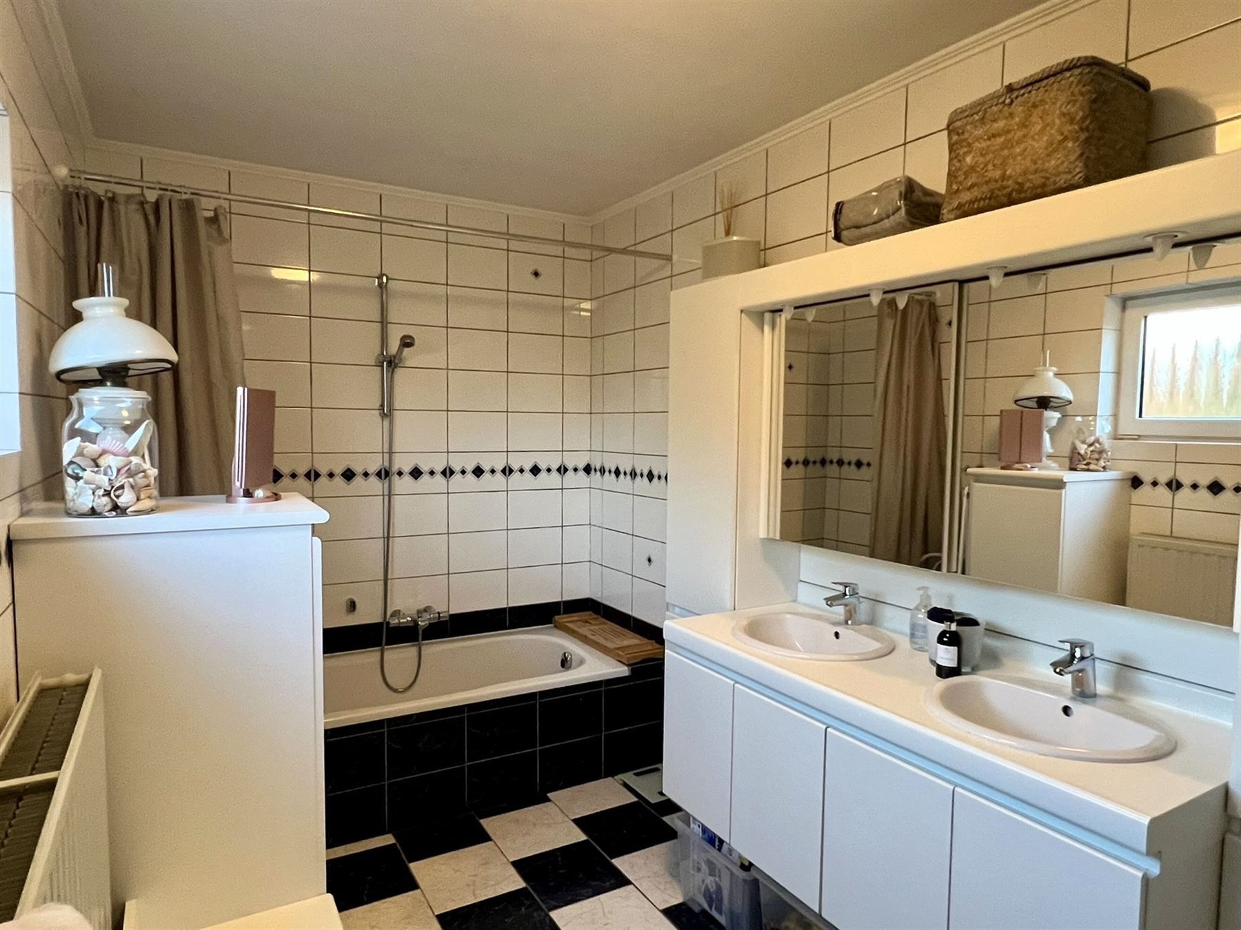 Prachtige ruime villa met zwembad foto 6