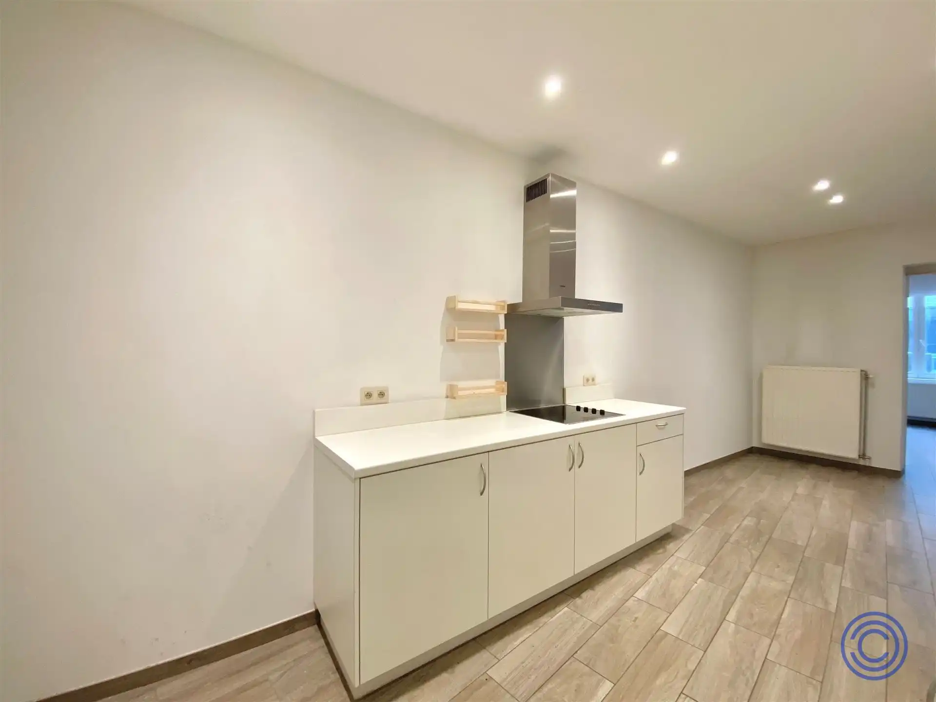 Ruim triplex appartement met 2-slpk in Sint-Andries! foto 5