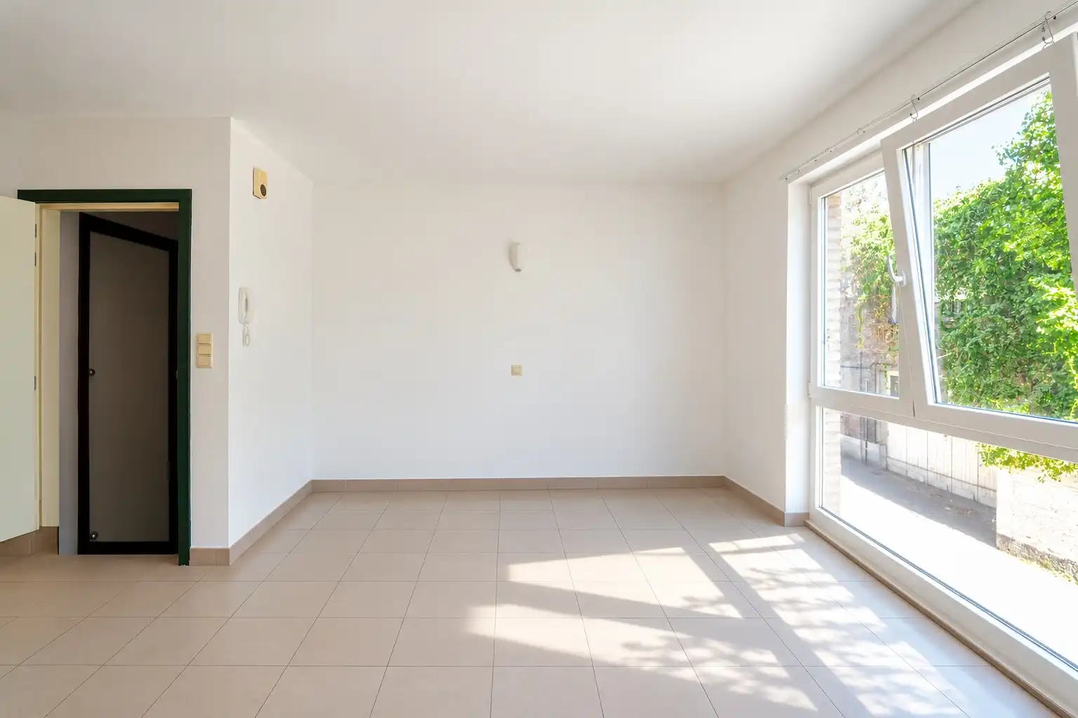 Appartement te huur vlakbij Gent-Sint-Pietersstation foto 3