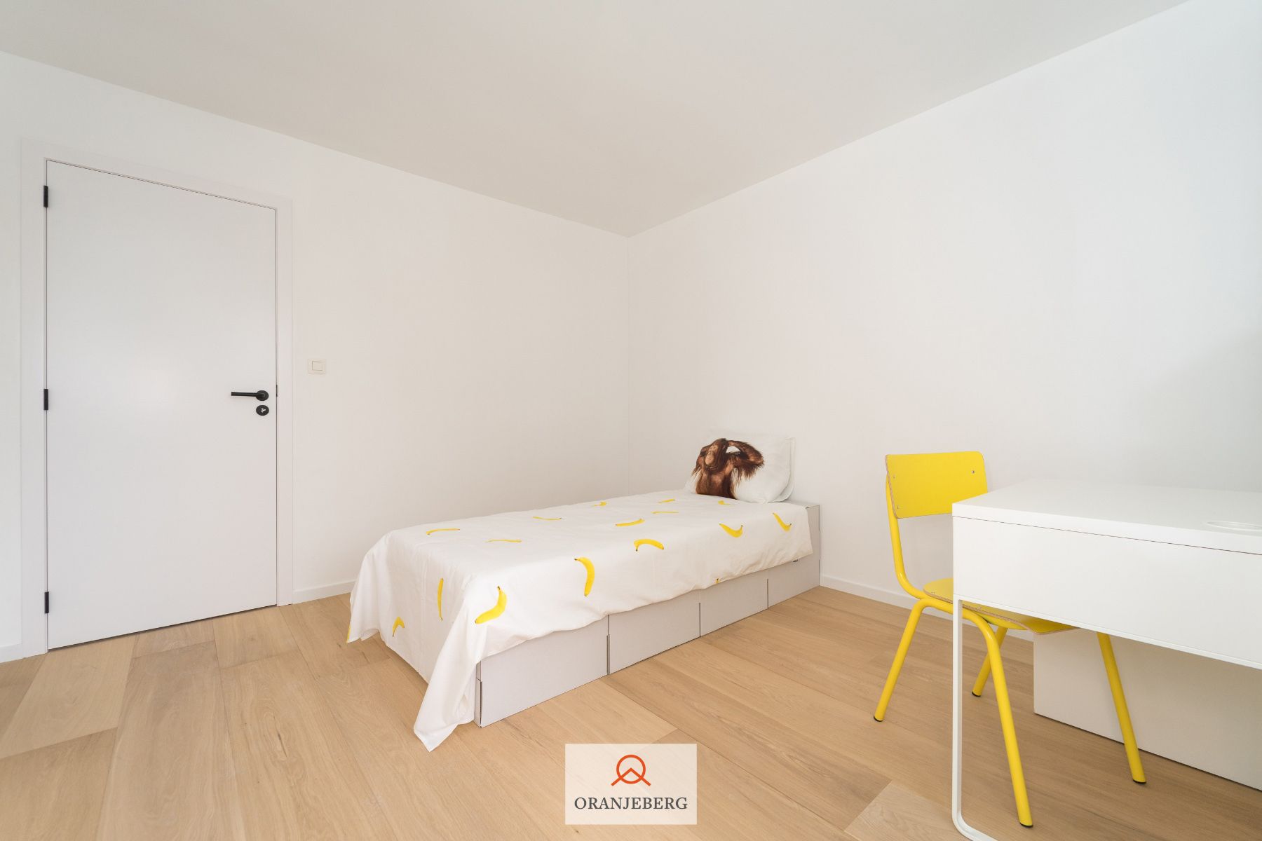Zonnig 2 slaapkamerappartement met terrasje foto 23
