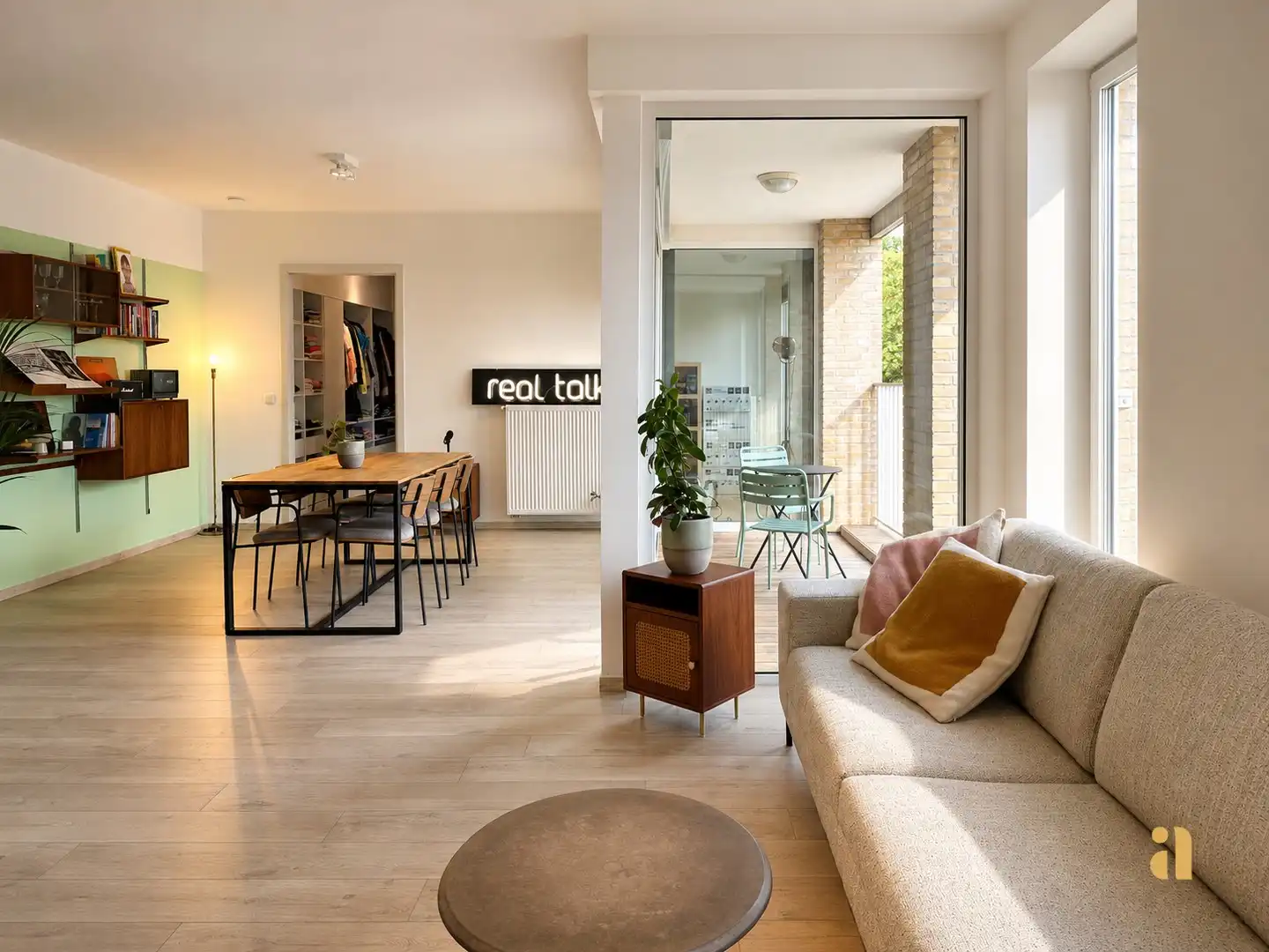 Elke kamer heeft het perfecte uitzicht in dit appartement! foto 10