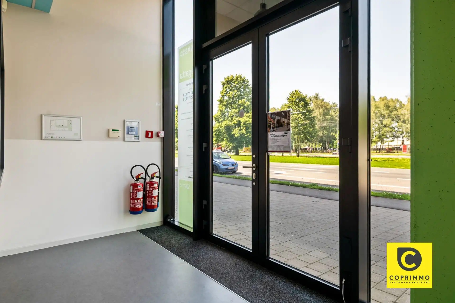 Veelzijdig handelspand/kantoor foto 4
