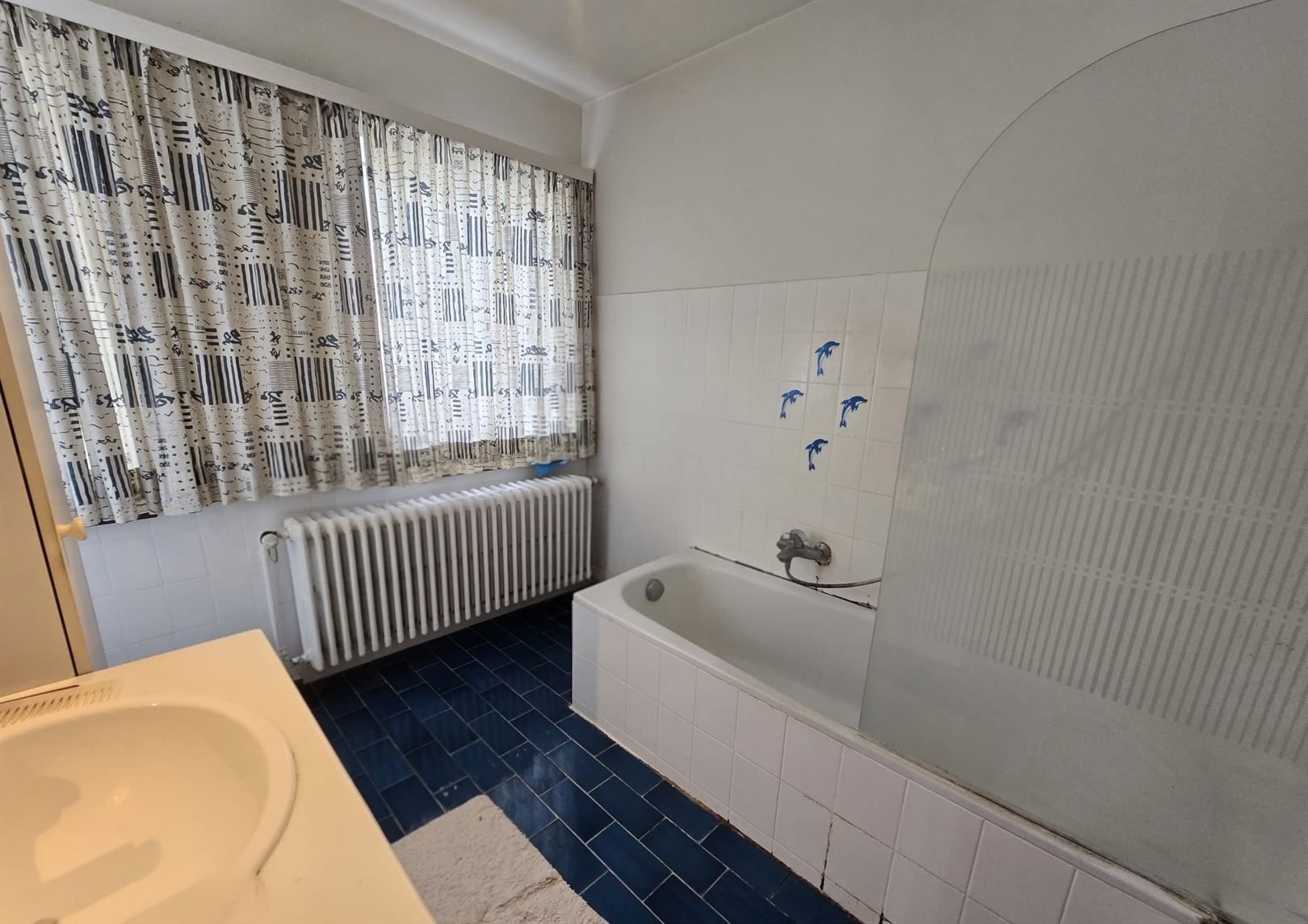Te renoveren woning met karakter op toplocatie in Hasselt! foto 14
