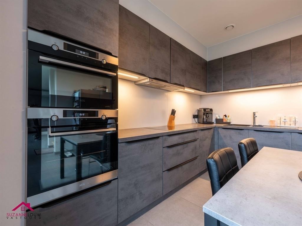 Half-vrijstaande, moderne nieuwbouwwoning foto 15