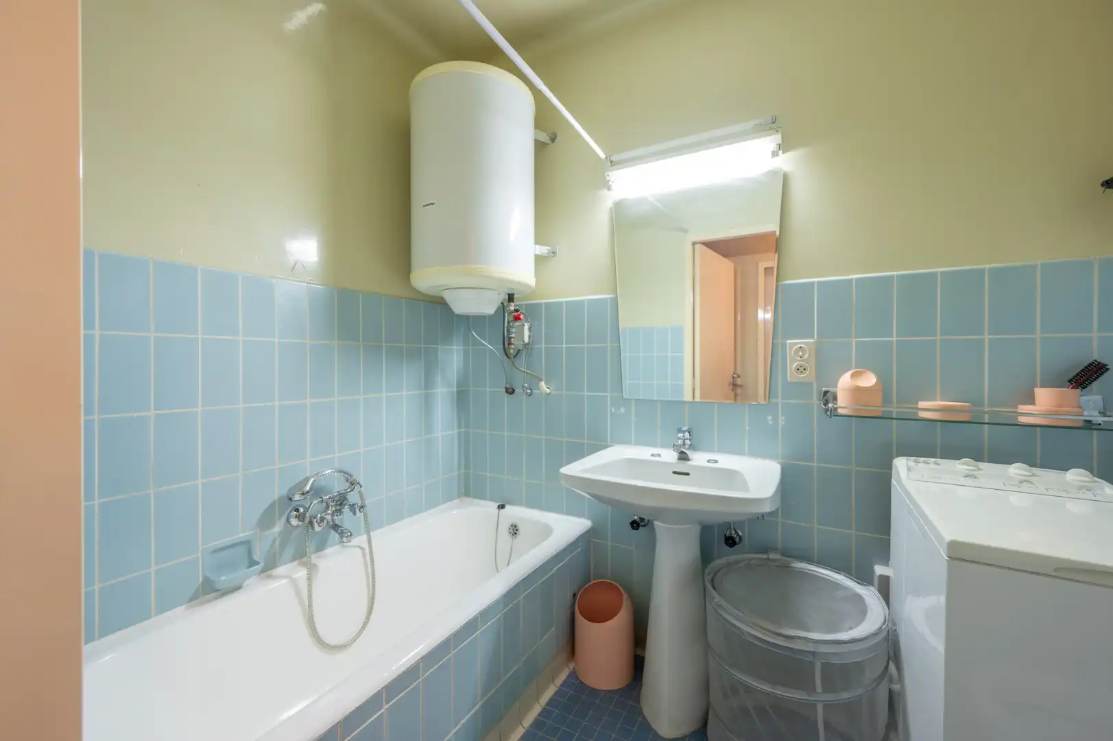 Te renoveren appartement met 3 slaapkamers op uitzonderlijke ligging vlakbij het Casino. foto 15