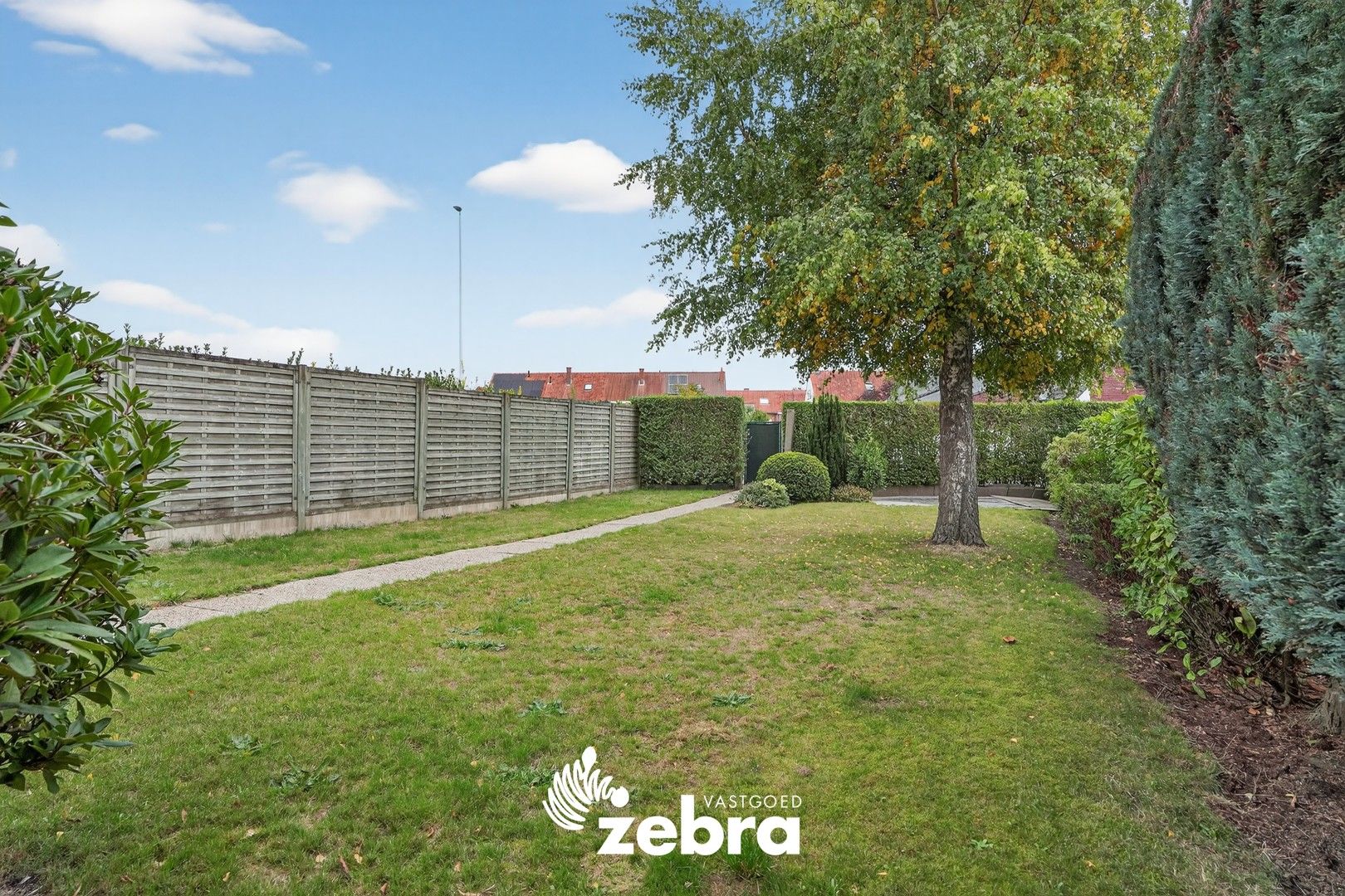 Gerenoveerde woning met 3 slaapkamers en uitweg te Roeselare! foto 23