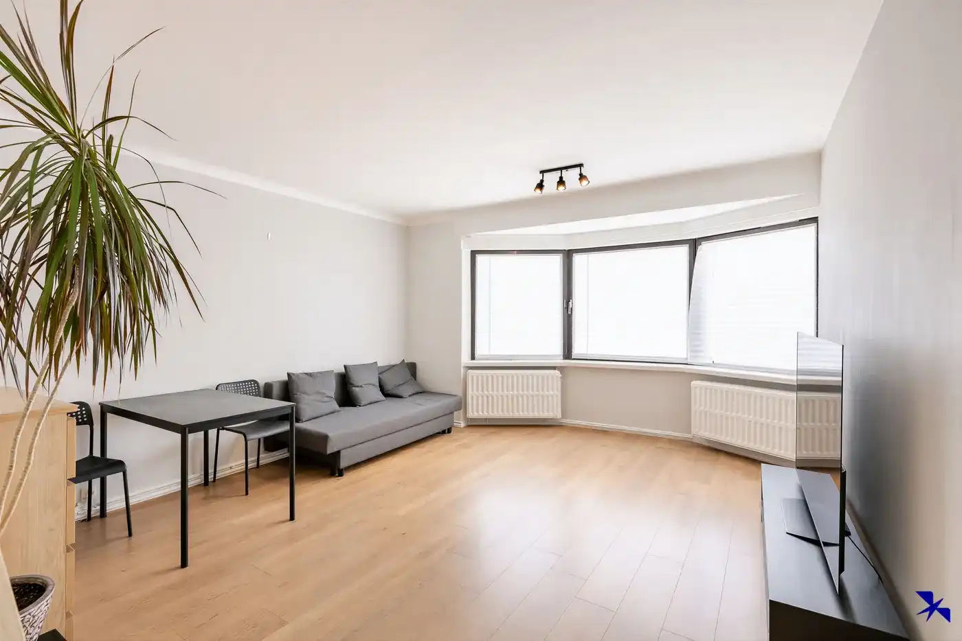 Gebouw voor gemengd gebruik: handelsruimte met 2 appartementen foto 20