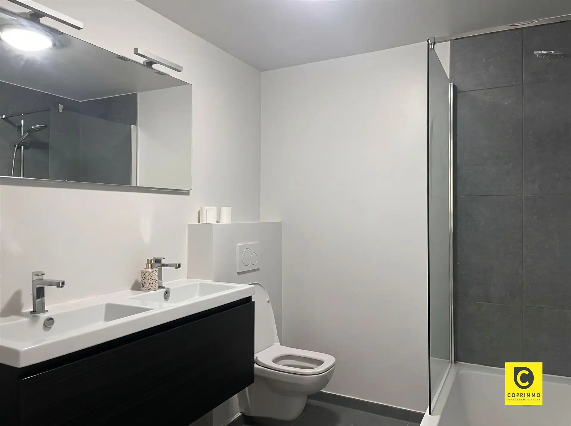 Gezellig 2 slp appartement op toplocatie ! foto 9