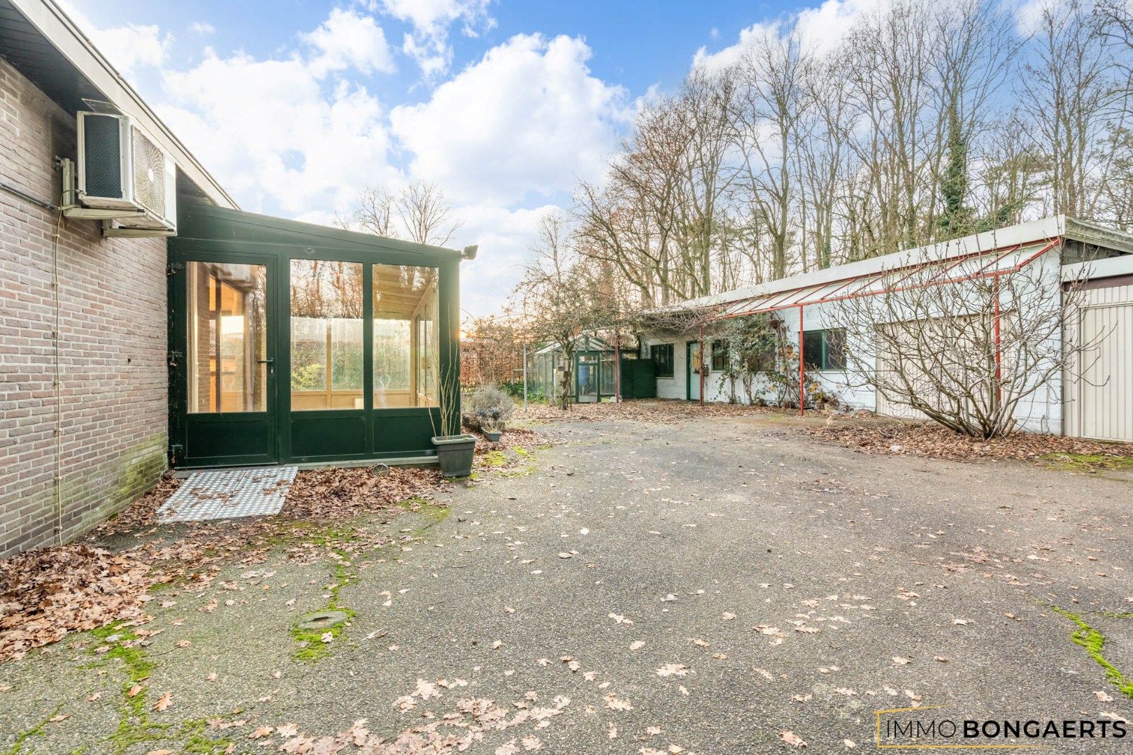 Gelijkvloerse woning met polyvalent bijgebouw foto 23