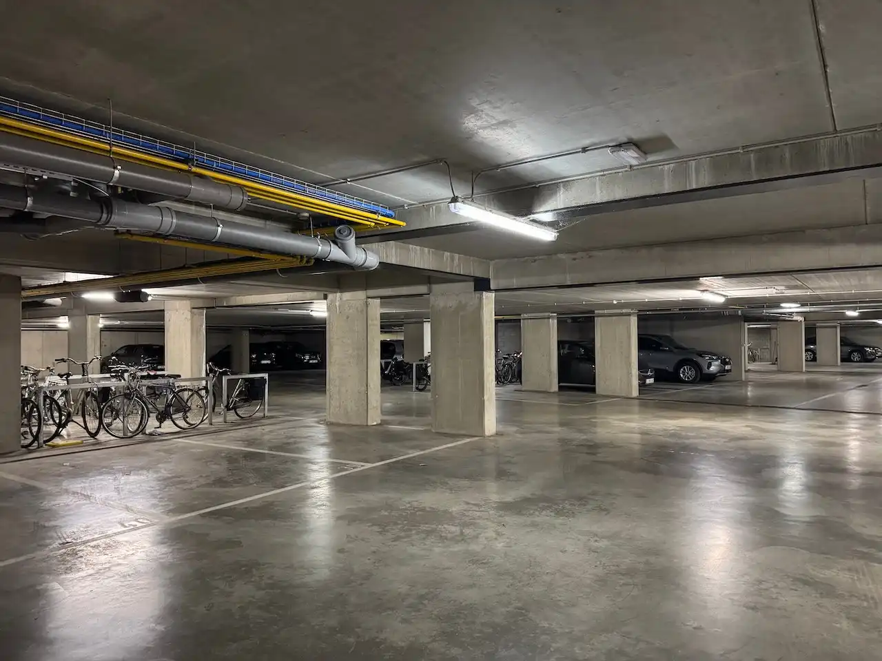 Dakappartement met uitzicht op veel groen foto 20