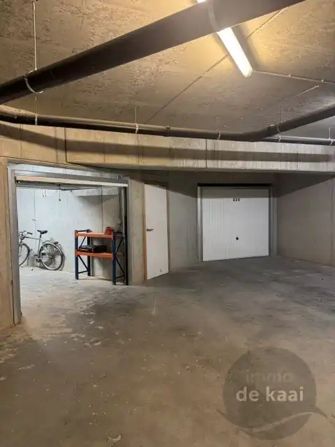 Garage te huur foto 3