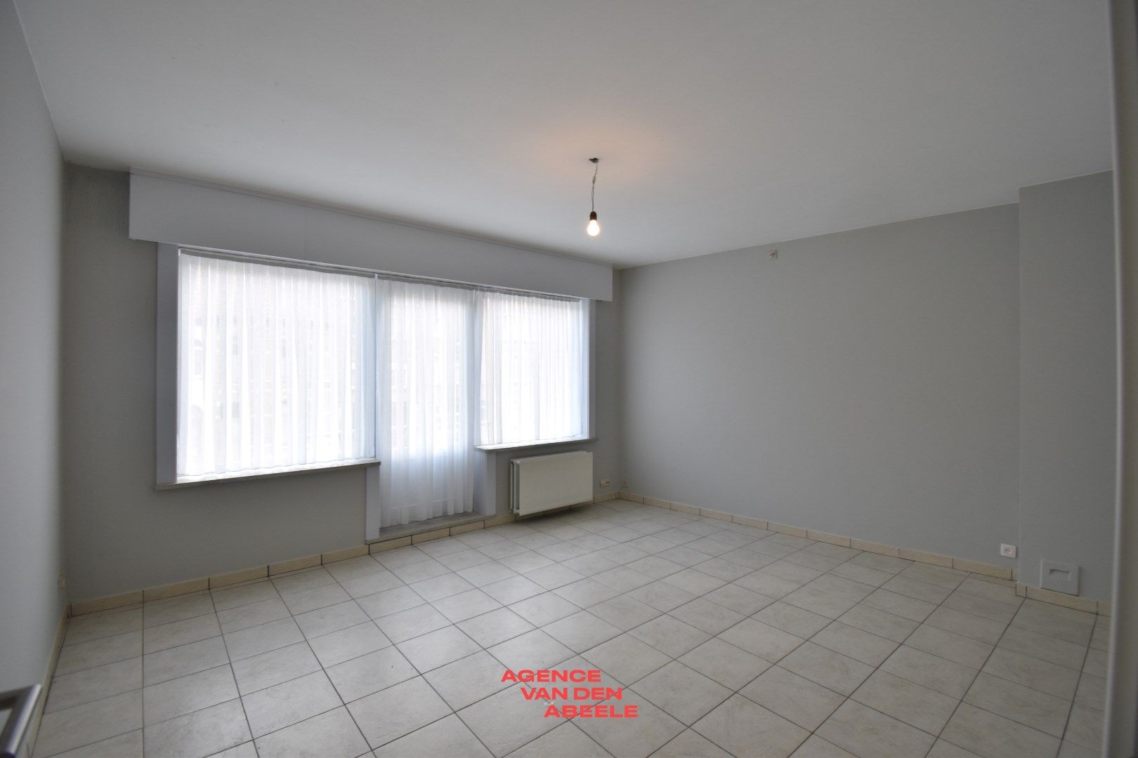 Ruim en hedendaags appartement net buiten Brugge foto 8
