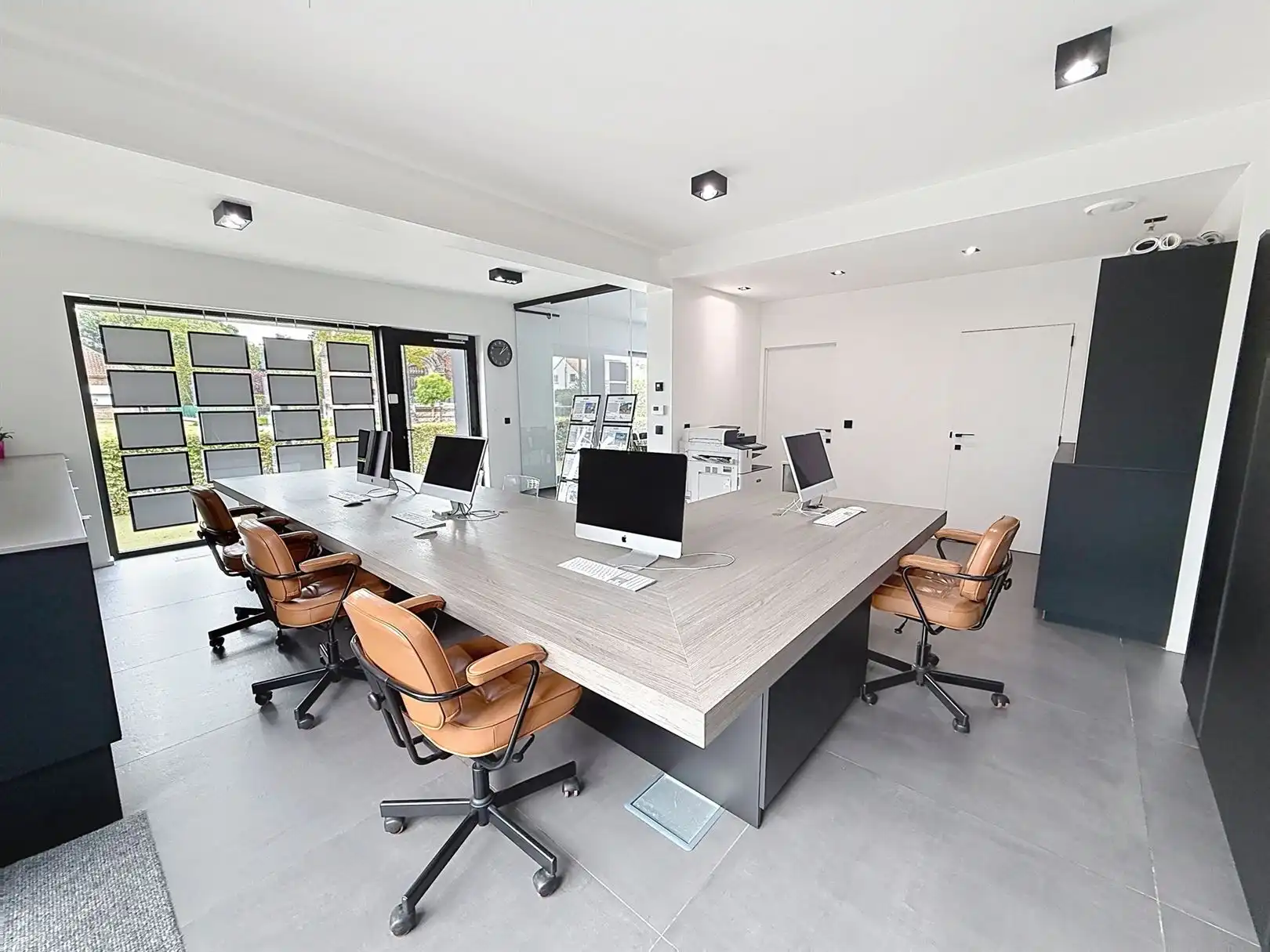Prestige eigendom met kantoor, 4 slpks, 2 bdks, zwembad, 17a 55ca foto 38
