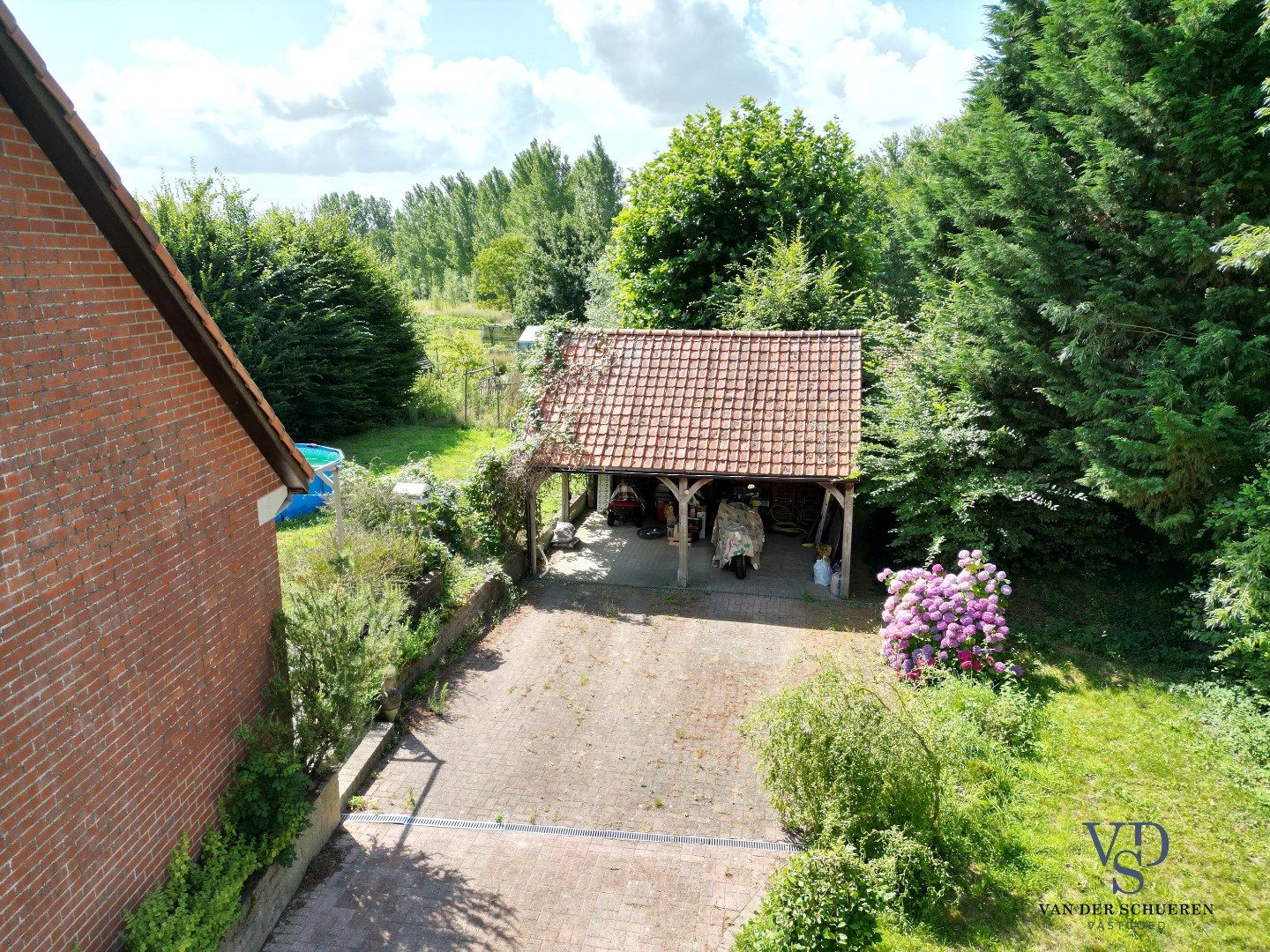 Halfopen woning in het groene Dikkelvenne foto 21