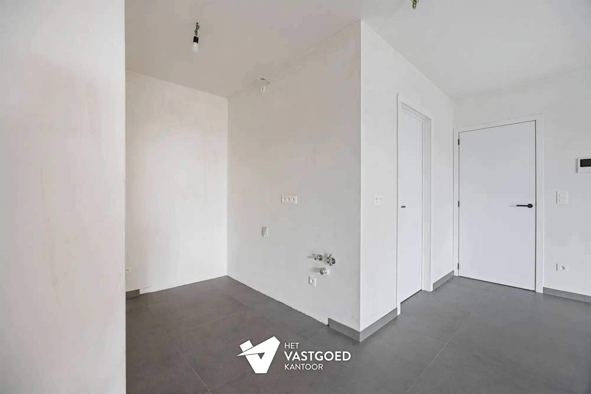 RUIM 1-SLAAPKAMERAPPARTEMENT MET AANGENAME BUITENRUIMTE foto 9
