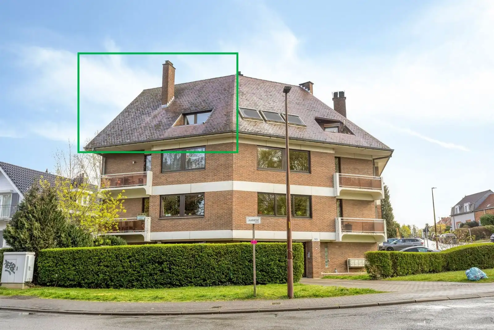 Appartement met 2 slaapkamers en zolder. foto 2